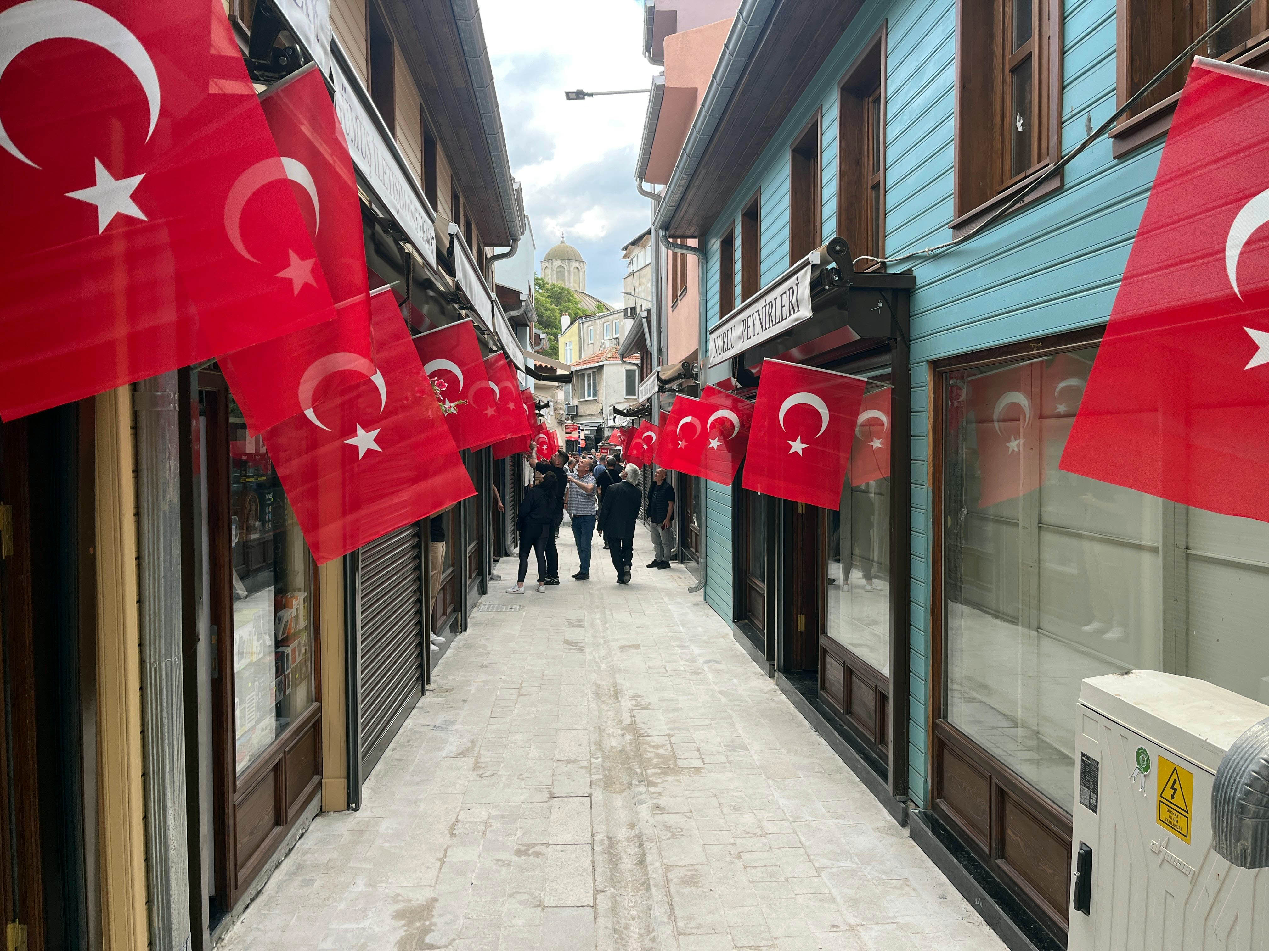 Edirne Valisi Yunus Sezer açılış konuşması yapıyor