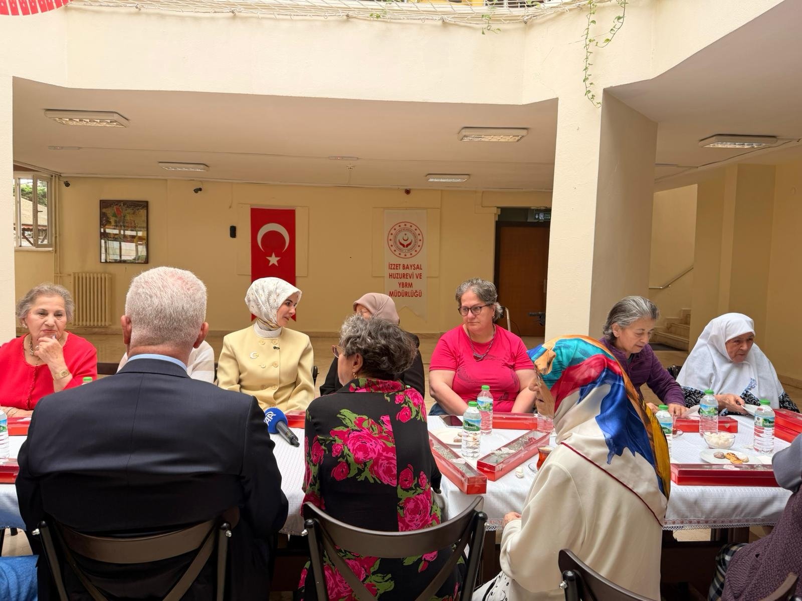 Aile ve Sosyal Hizmetler Bakanı Mahinur Özdemir Göktaş
