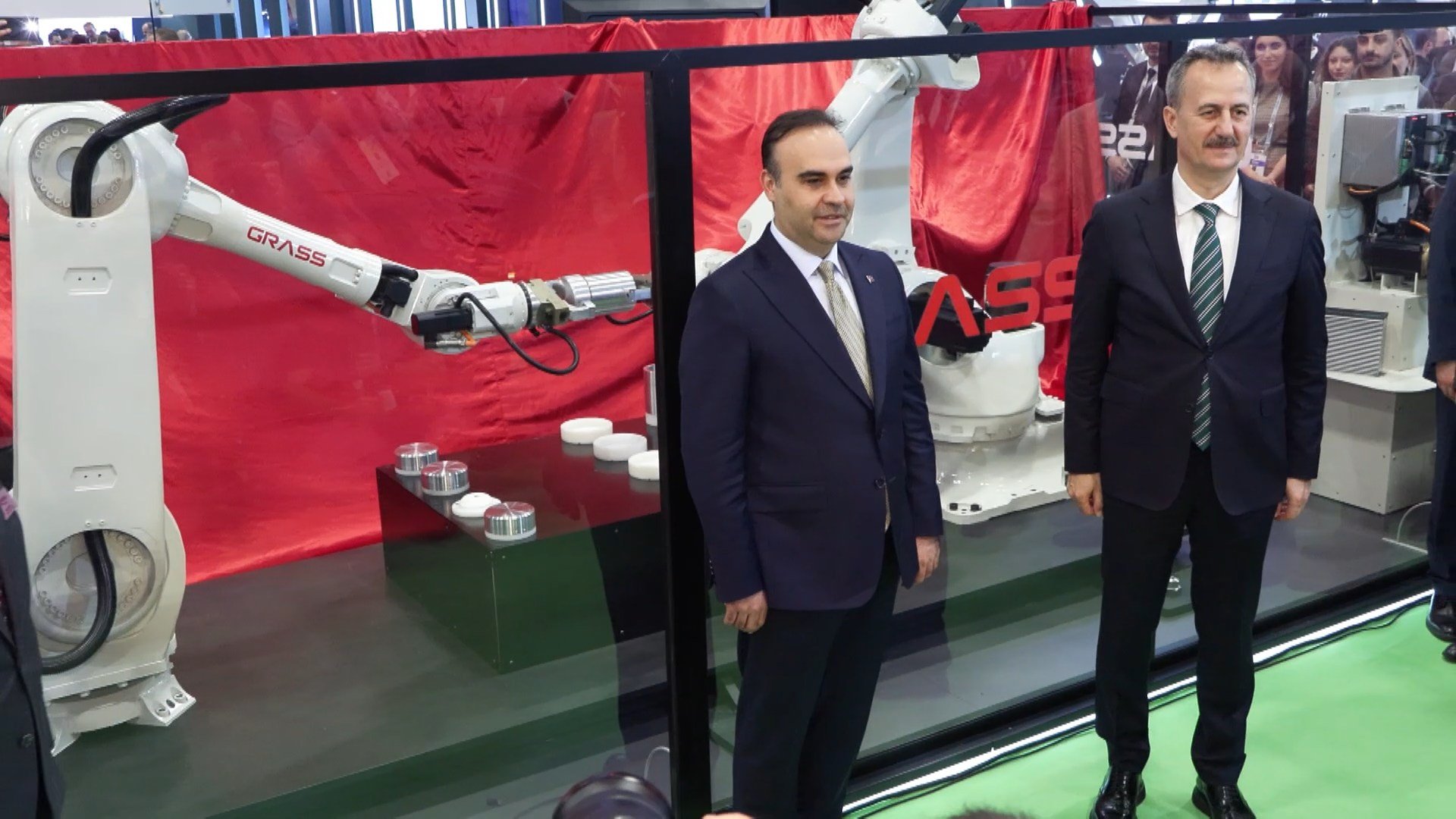 Bakan Kacır 12 milyar dolar potansiyel dış ticaret açığını kapama imkanına sahip olacağız