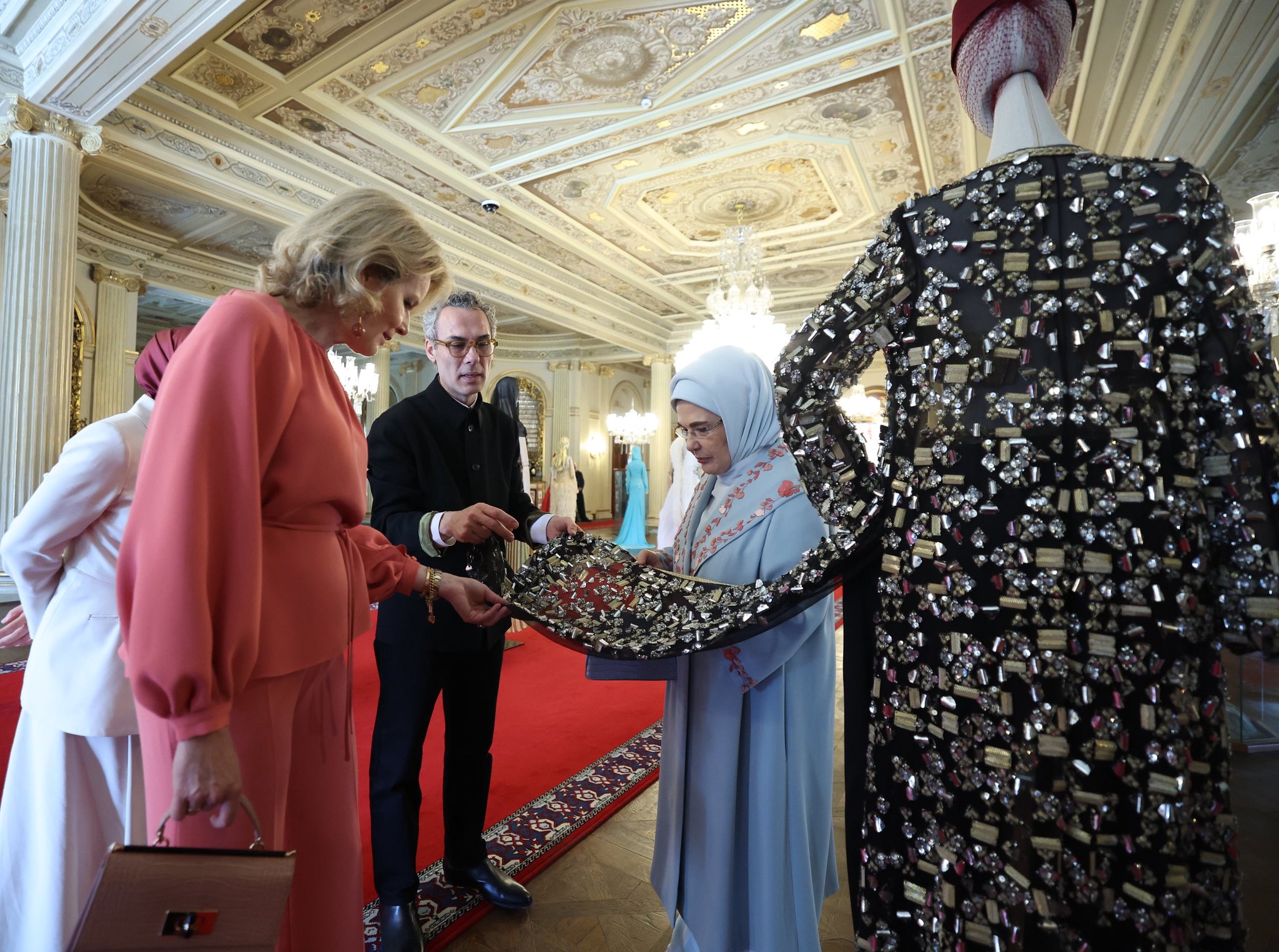 Emine Erdoğan Kraliçe Mathilde buluşma