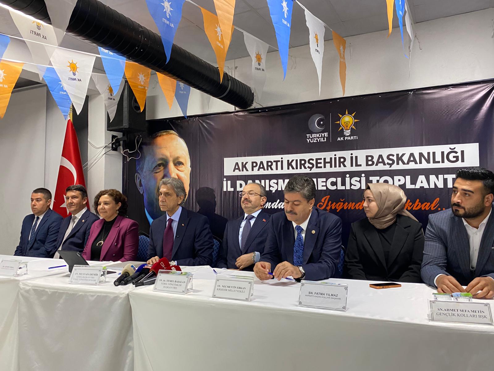 AK Parti toplantısı