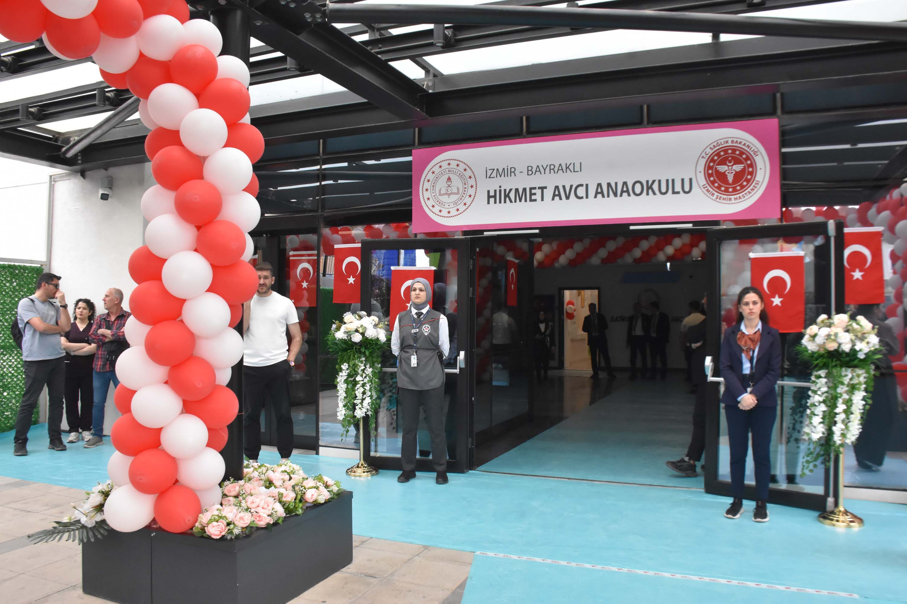 Bakan Yusuf Tekin anaokulu açılış töreninde