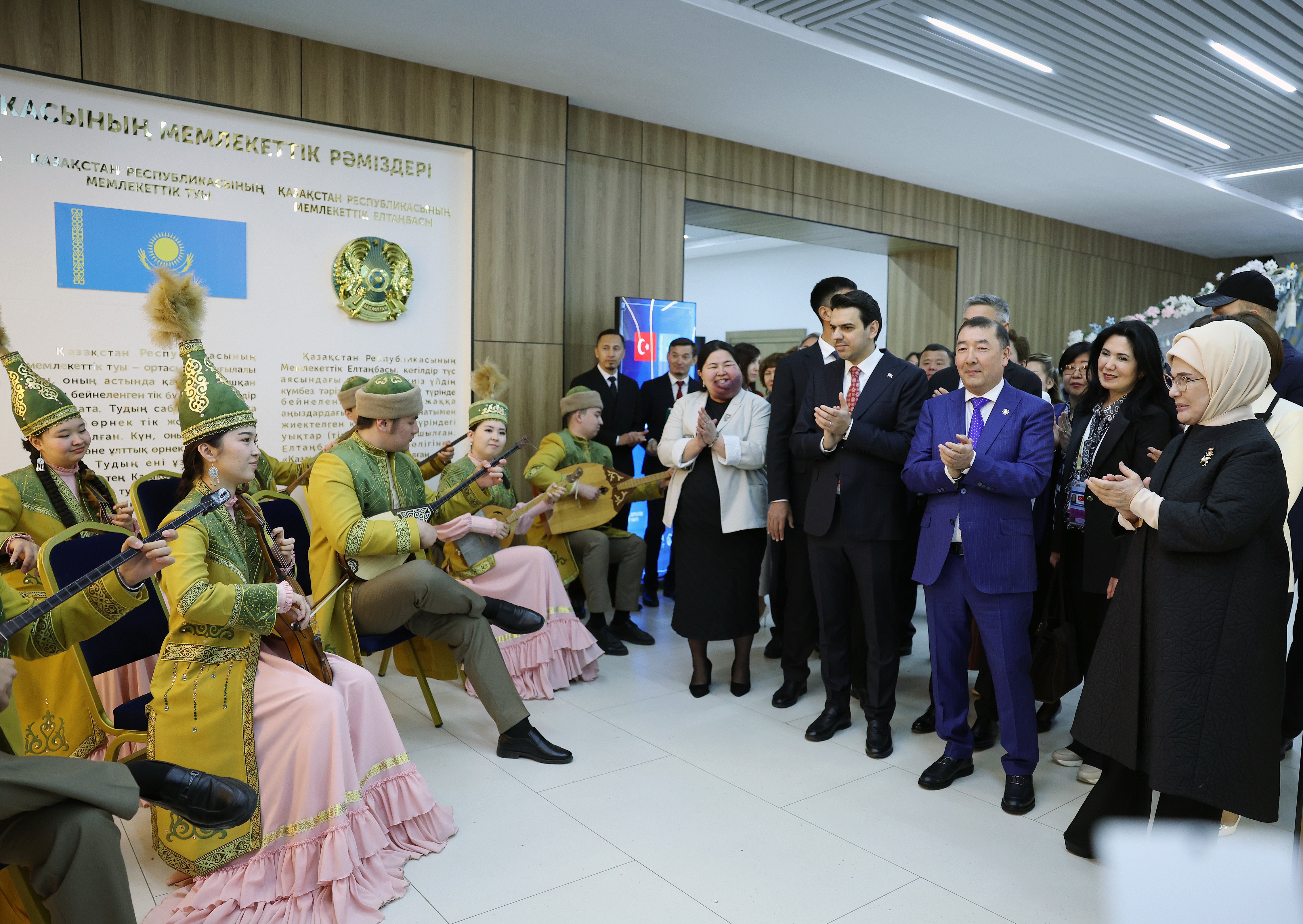 Emine Erdoğan Kazakistan Sıfır Atık Laboratuvarı açılışı