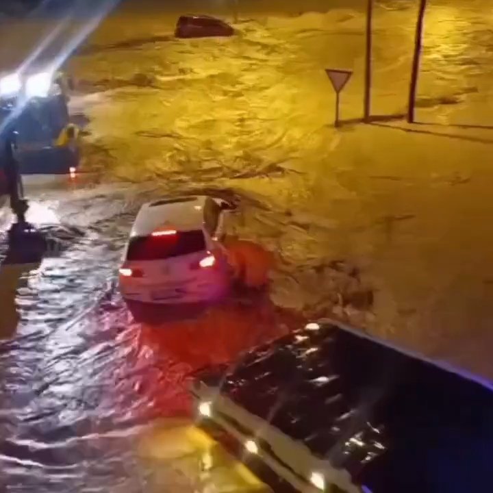 Hatay sel kurtarma çalışmaları