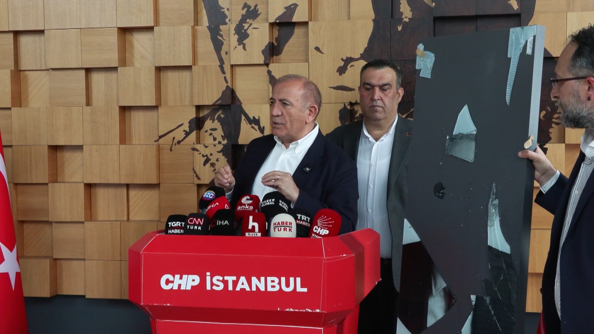 CHP binasına verilen zarar