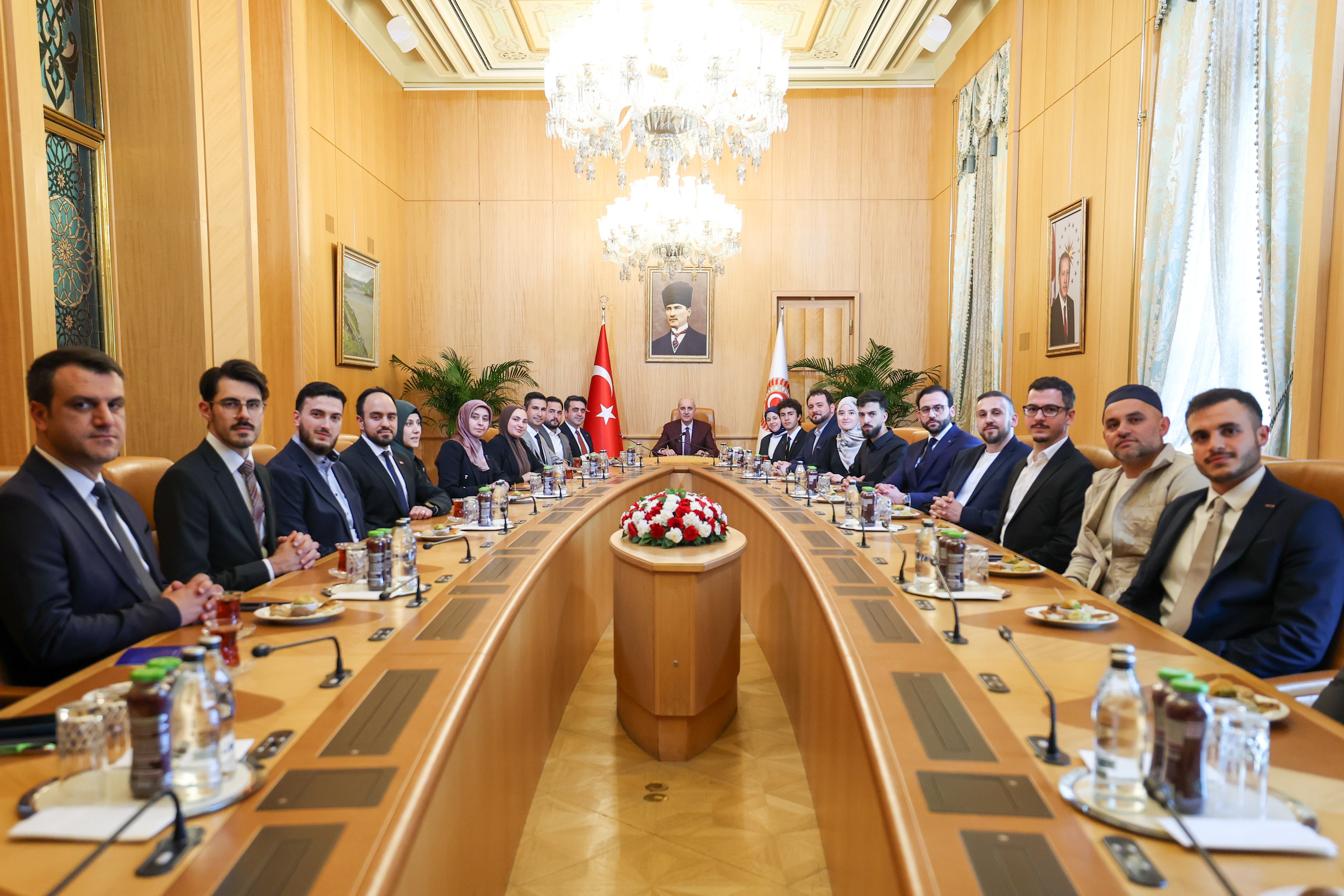 TBMM Başkanı Numan Kurtulmuş, YTB Diaspora Genç Temsilciler Buluşması