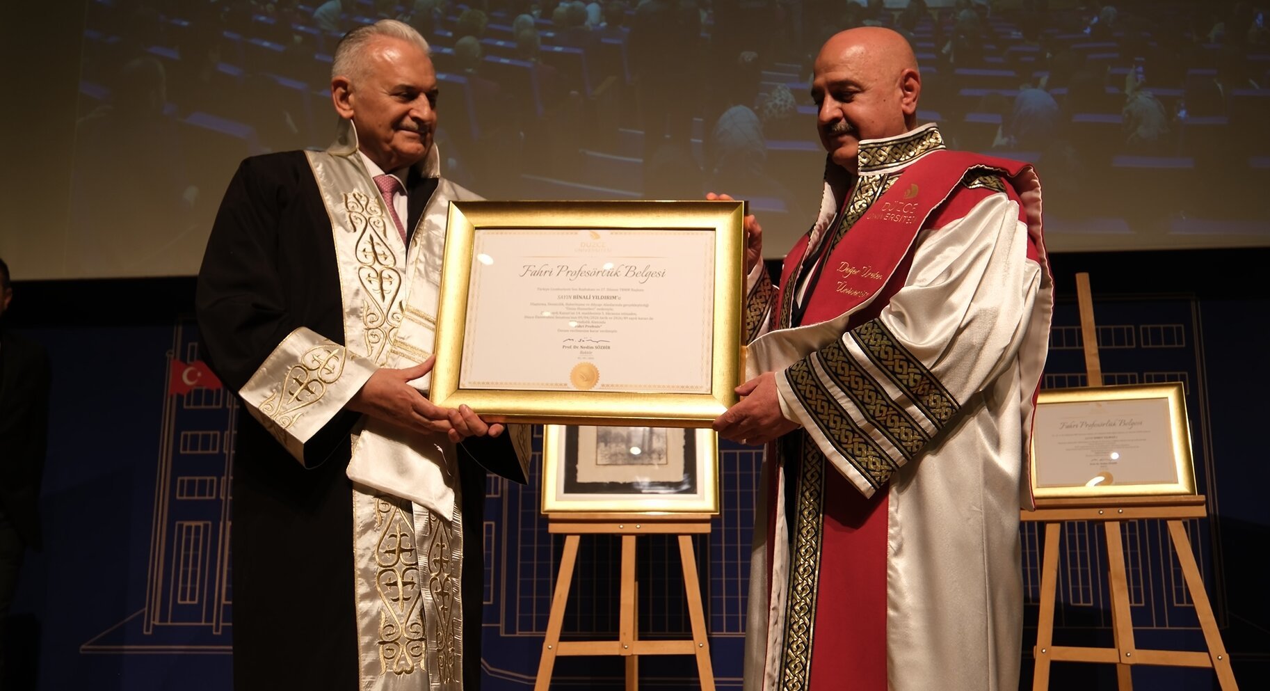 Binali Yıldırım ve İsmet Yılmaz Düzce