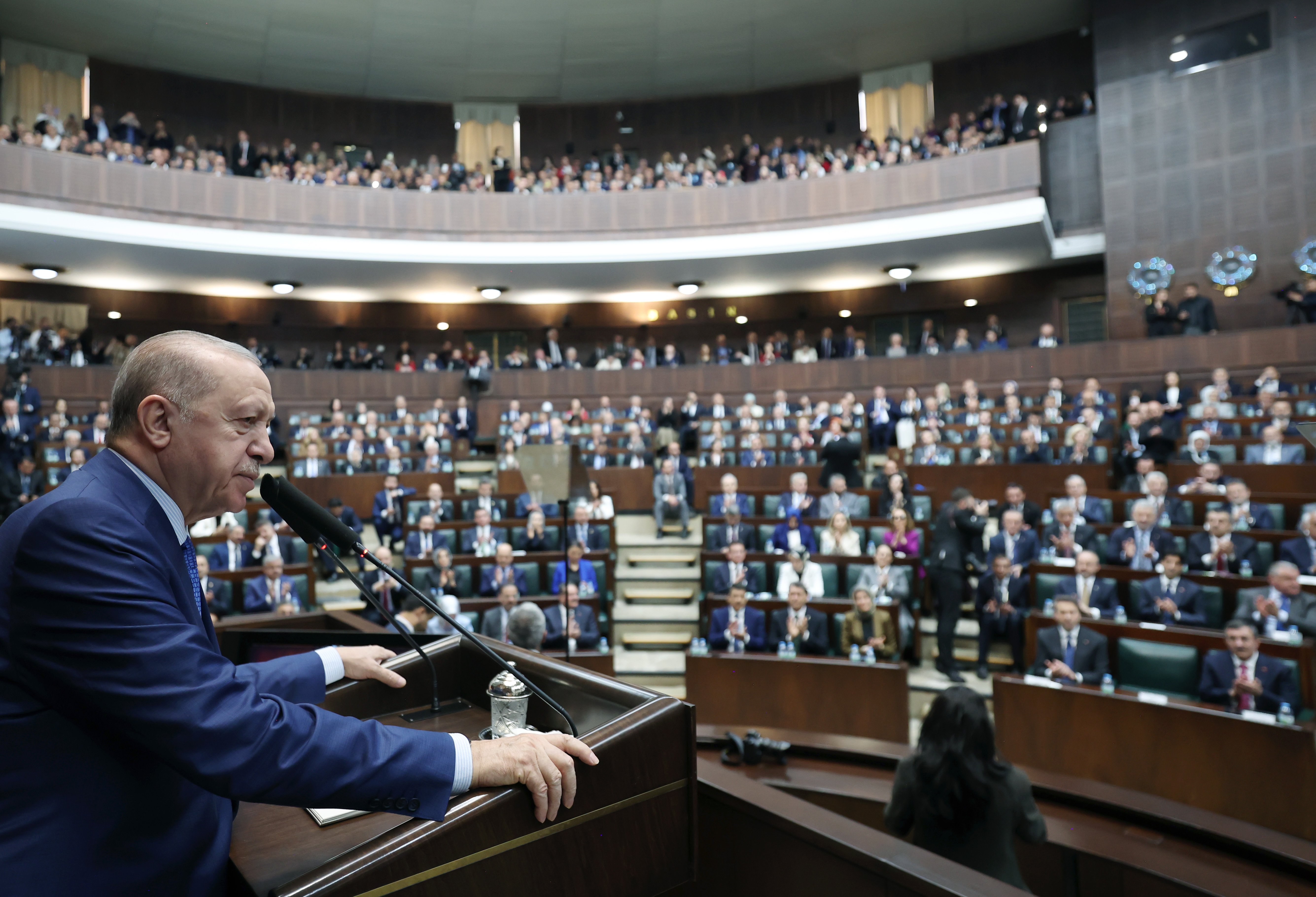 Cumhurbaşkanı Erdoğan gençlerle bir arada