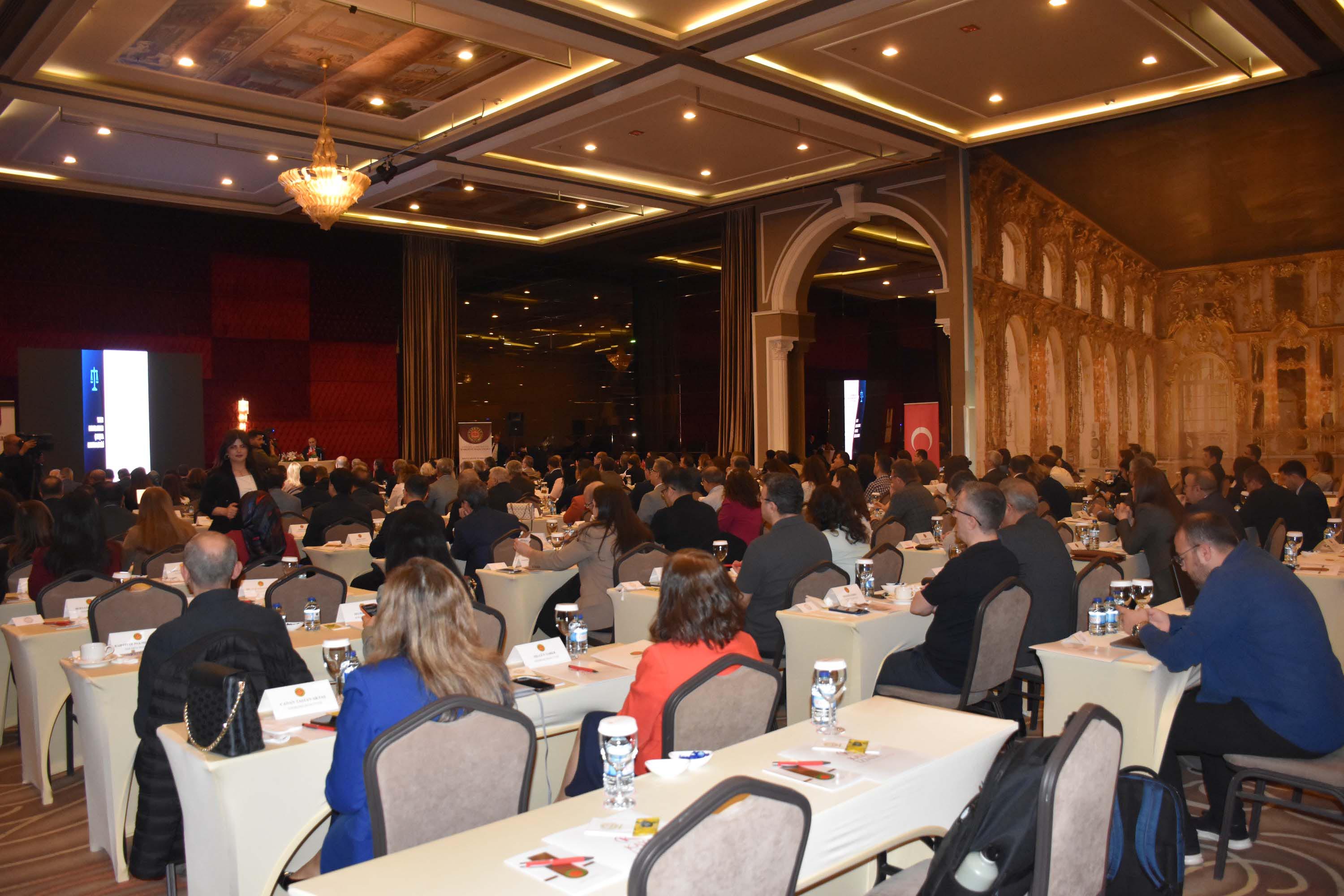 İzmir çalıştayı Yargıtay Başkanı