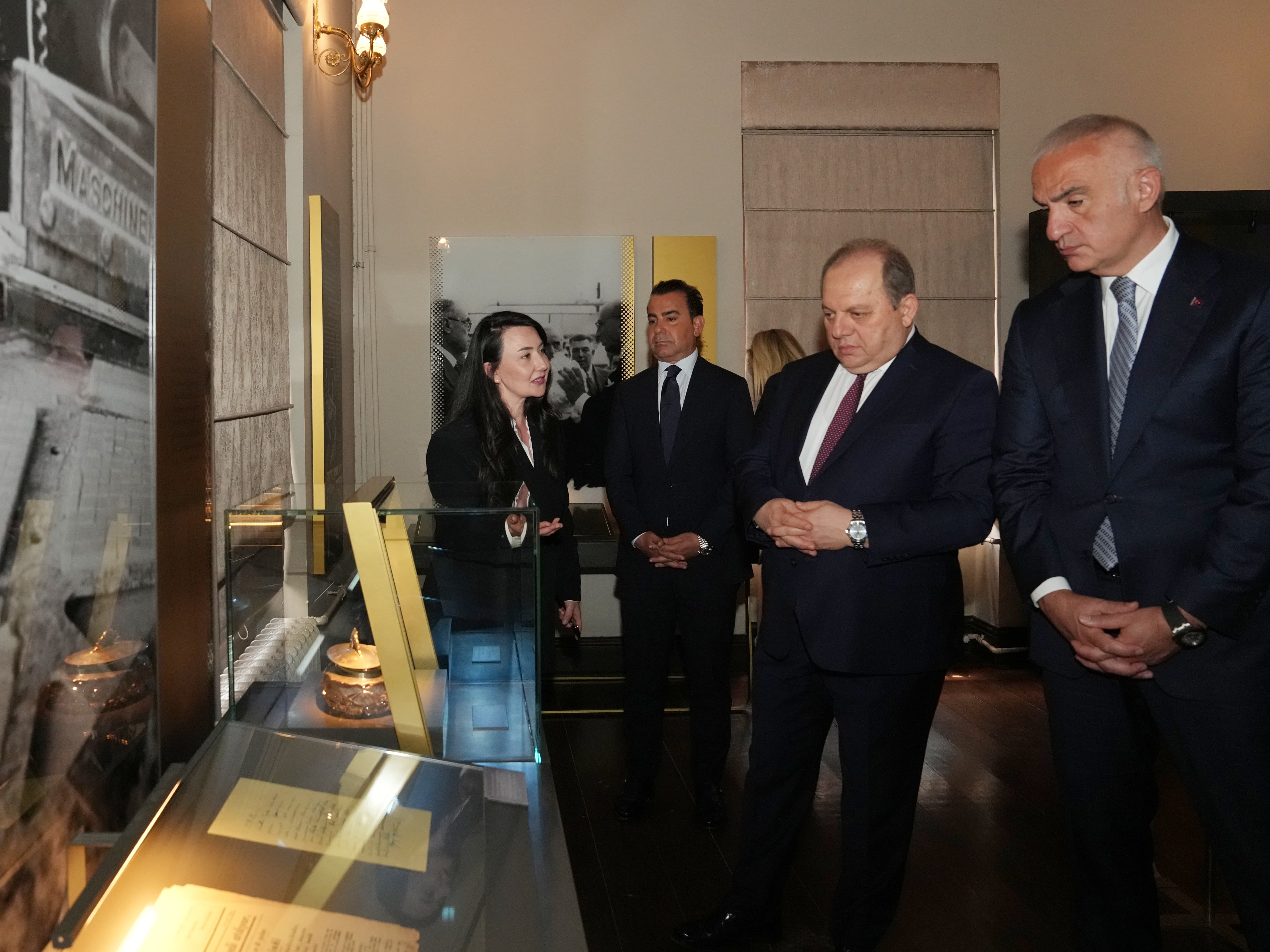 Kültür ve Turizm Bakanı Mehmet Nuri Ersoy ve Yargıtay Başkanı Ömer Kerkez Cumhuriyet Müzesinde