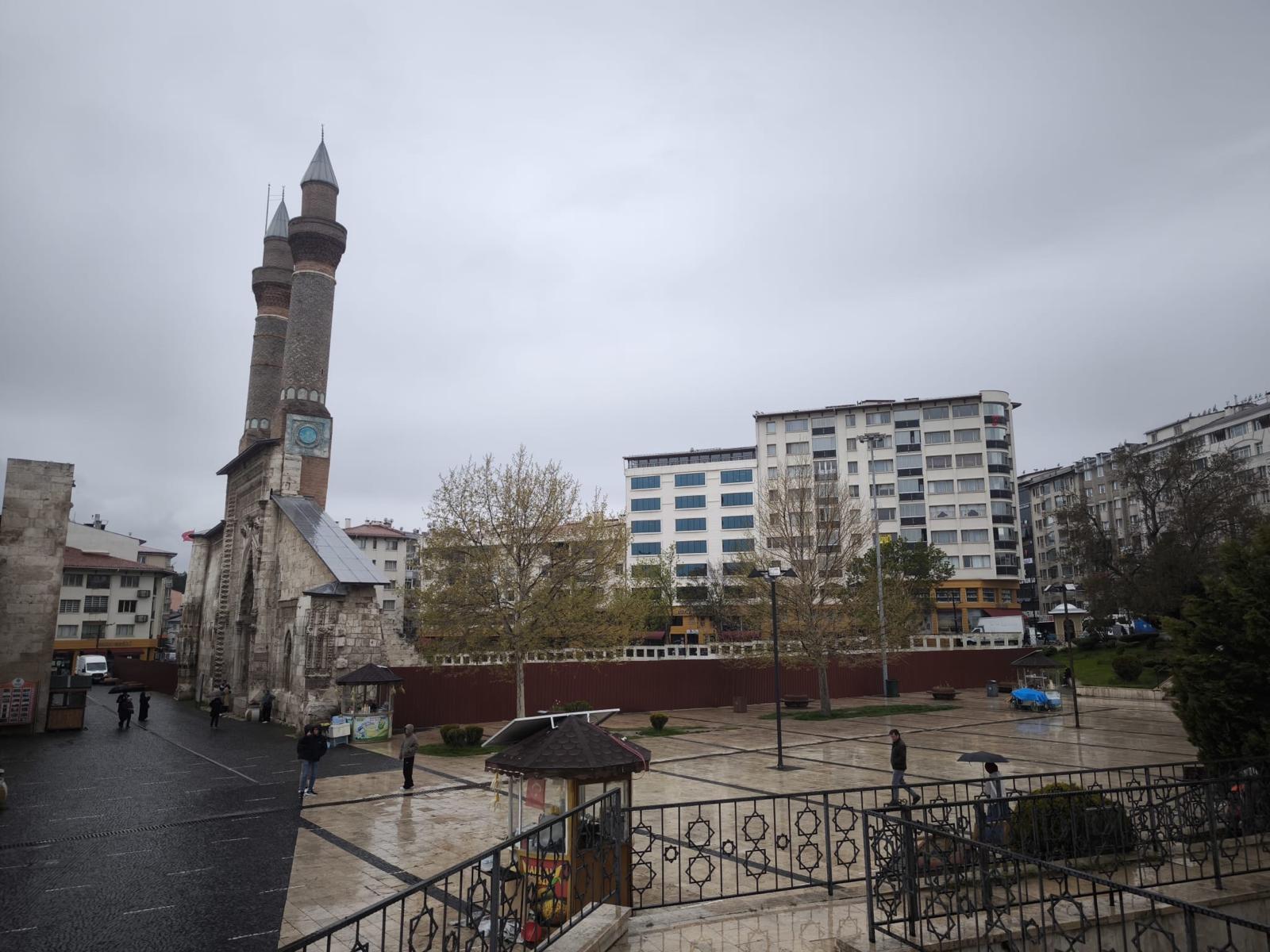 Çifte Minareli Medrese restorasyonu