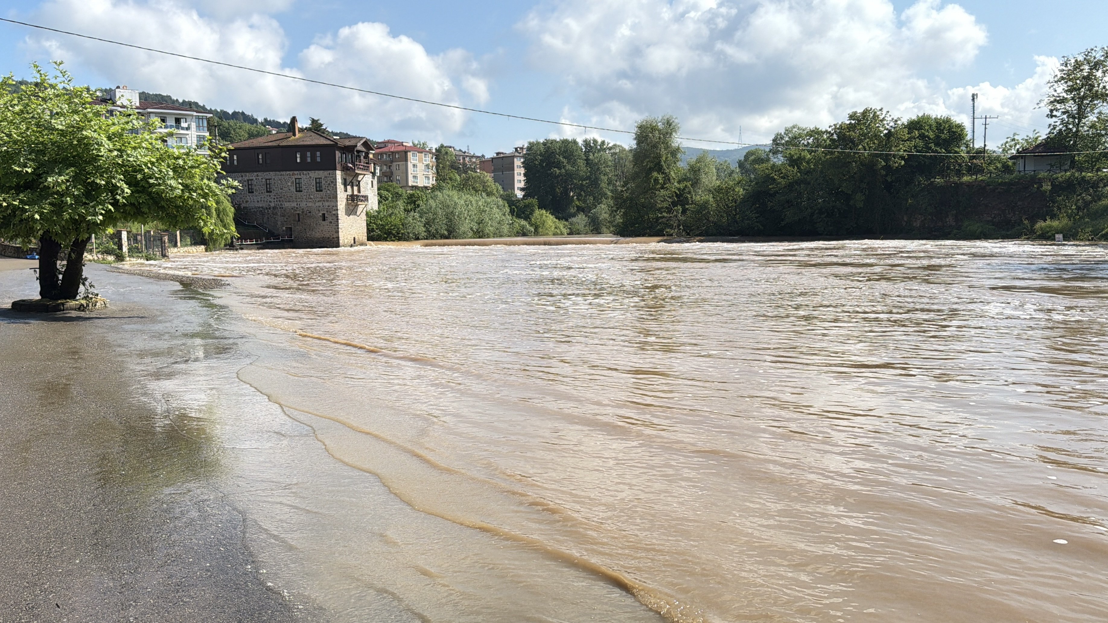 Bartın Irmağı taşkın