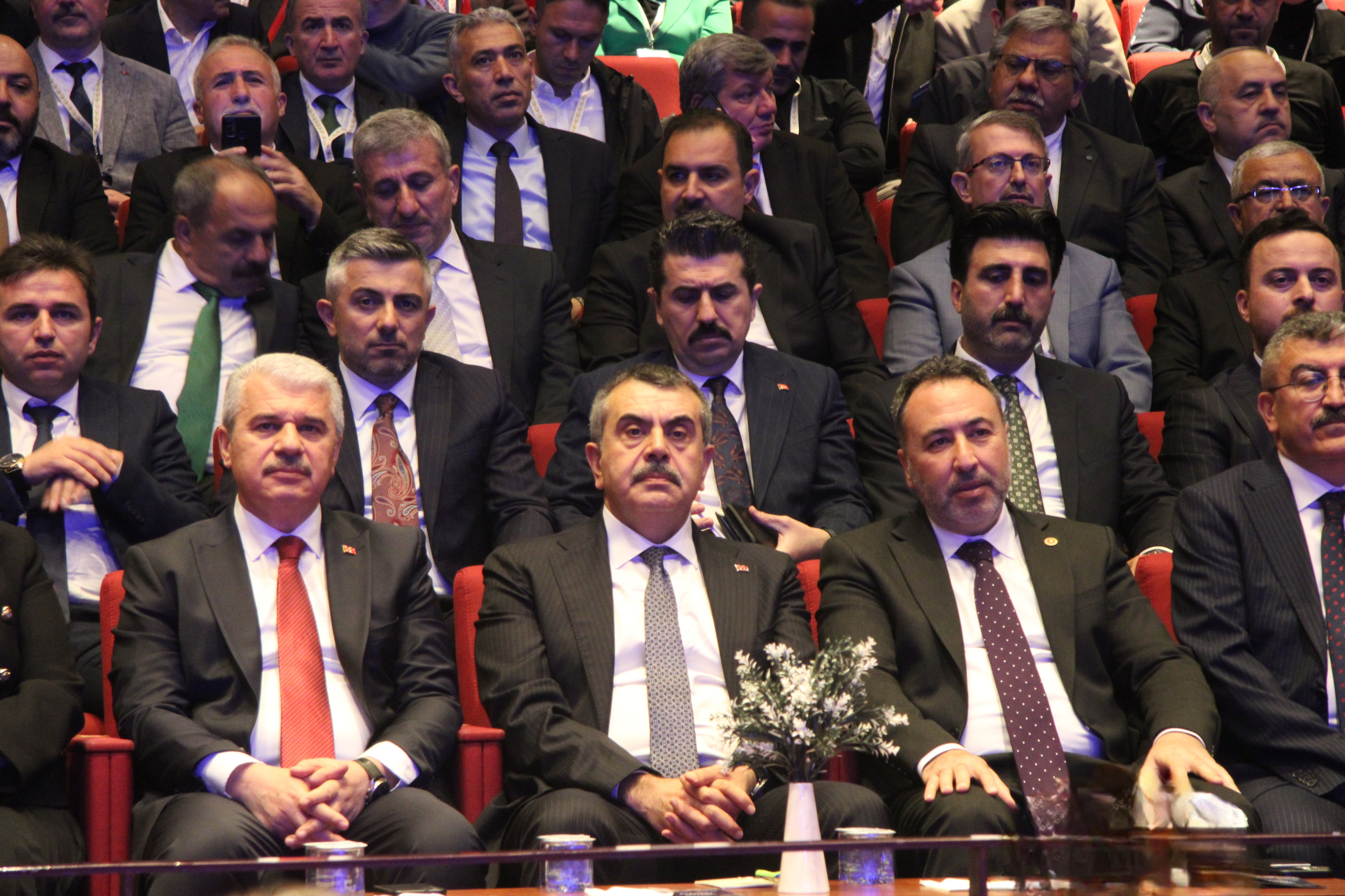 Bakan Yusuf Tekin