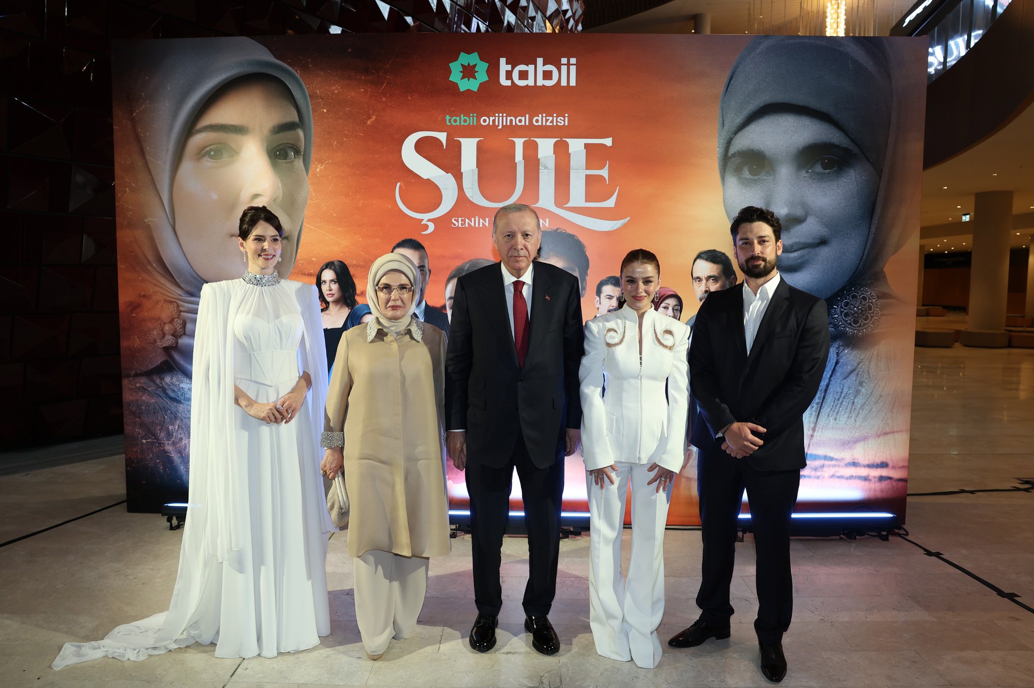 Cumhurbaşkanı Erdoğan, Emine Erdoğan ve Burhanettin Duran gala gecesi