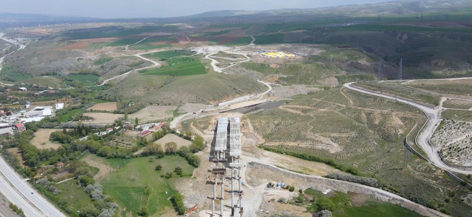 Ankara-Kırıkkale-Delice Otoyolu Projesi kapsamında yapılan tünel çalışmaları