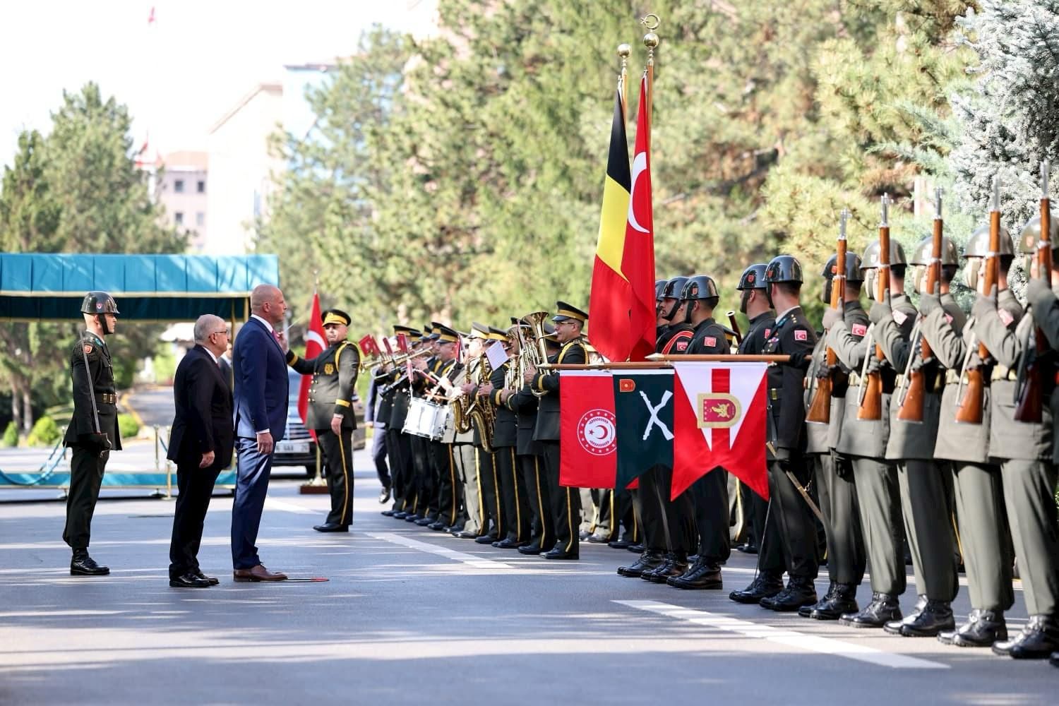 Bakan Güler ve Belçikalı mevkidaşı Francken görüşmesi
