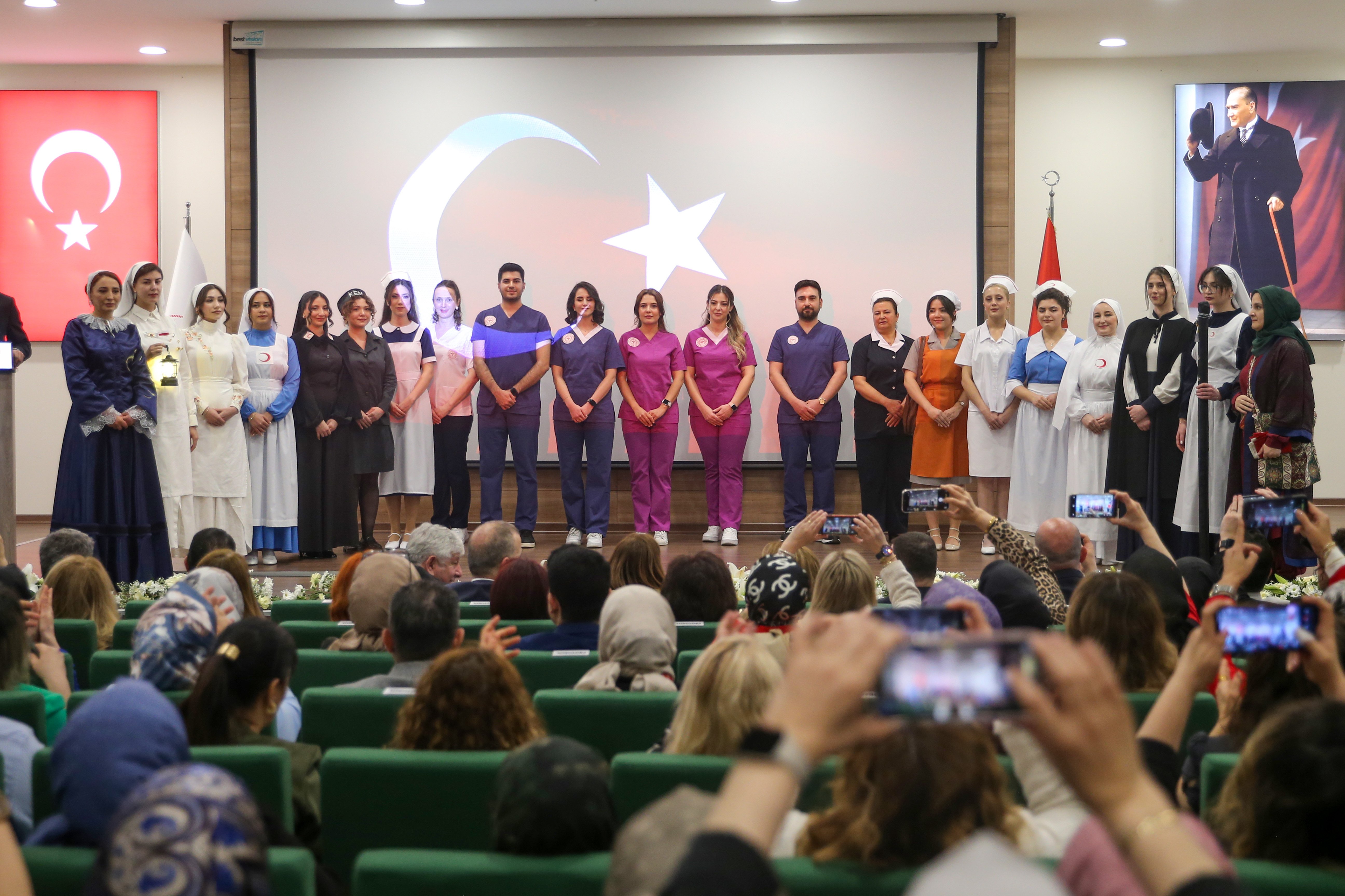 Hemşirelik ve Bütünleşik Ebelik Kongresi