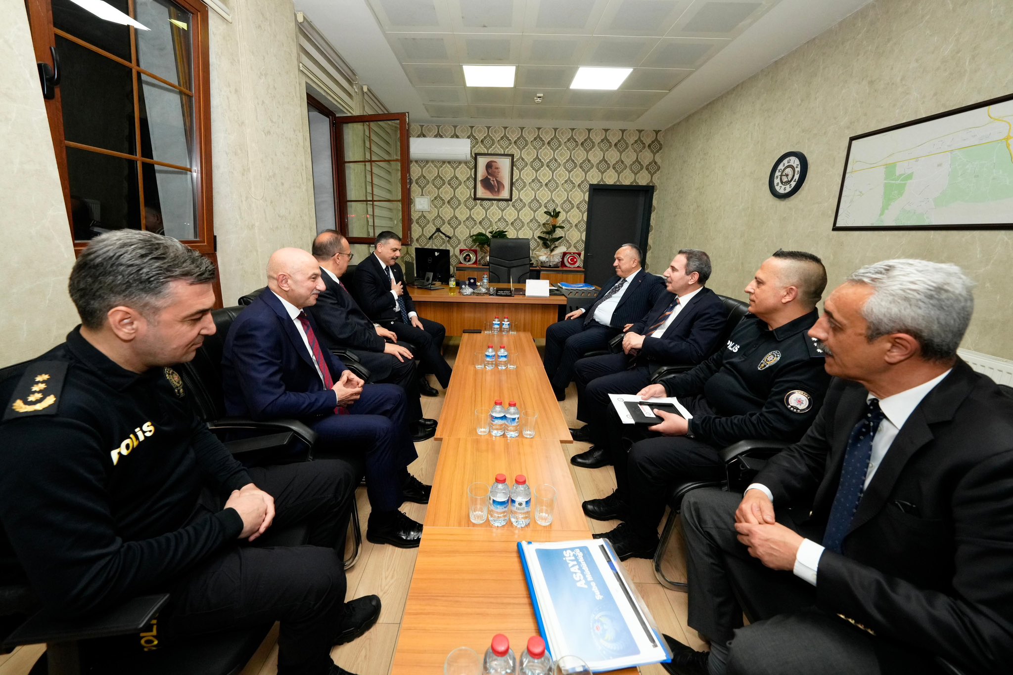 Bakan Mustafa Çiftçi, polis merkezi ziyareti