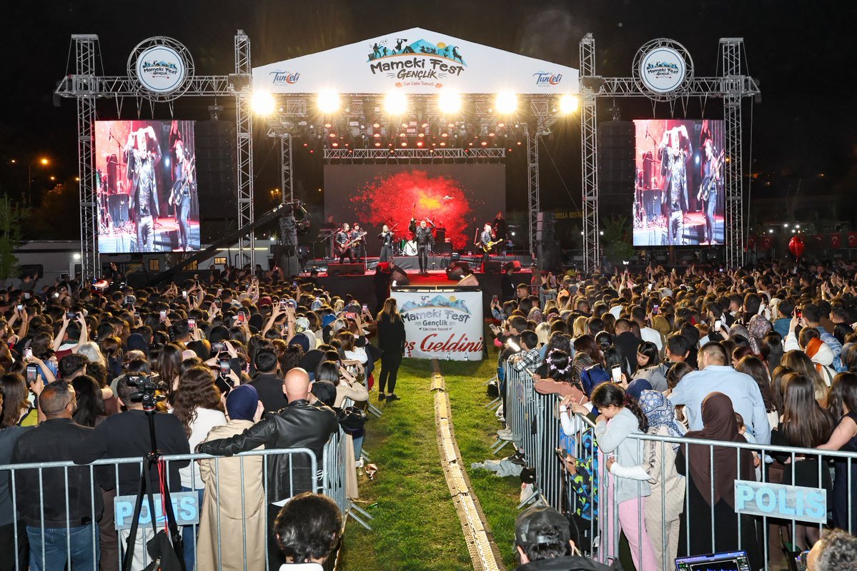 Haluk Levent konser