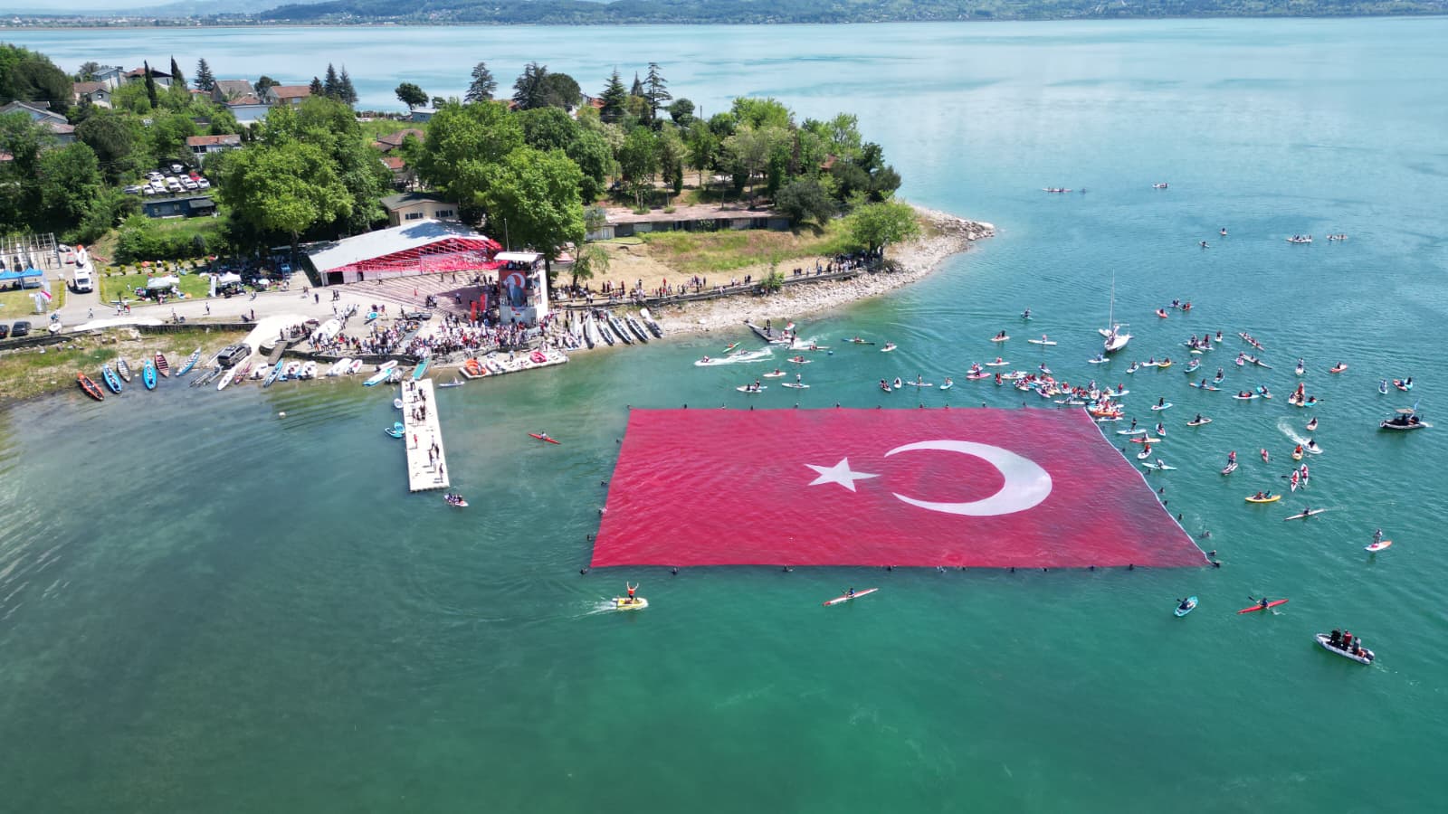 19 Mayıs Sapanca Gölü bayrak açılışı