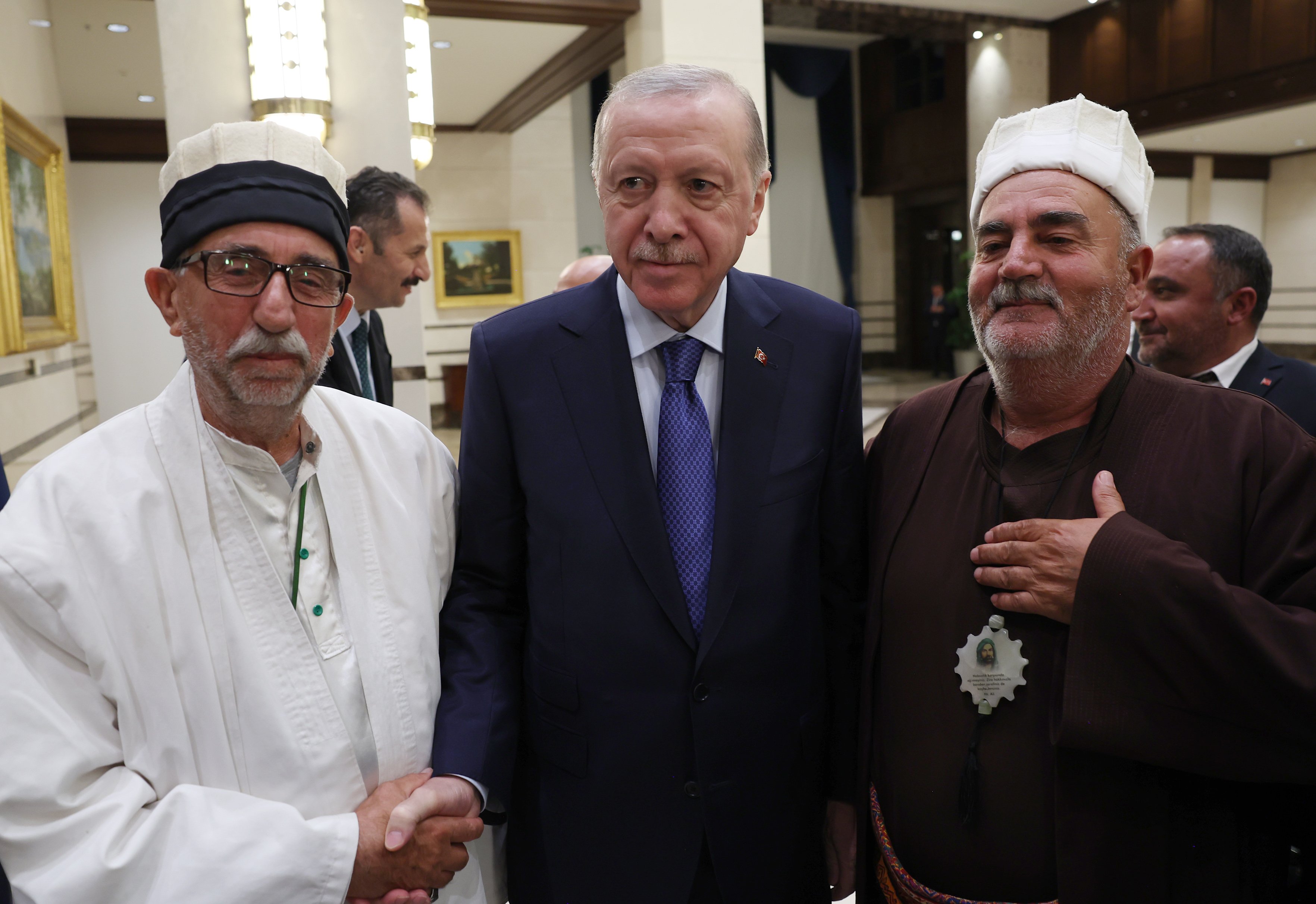 Cemevi hizmetlerine verilen destek anlatıldı