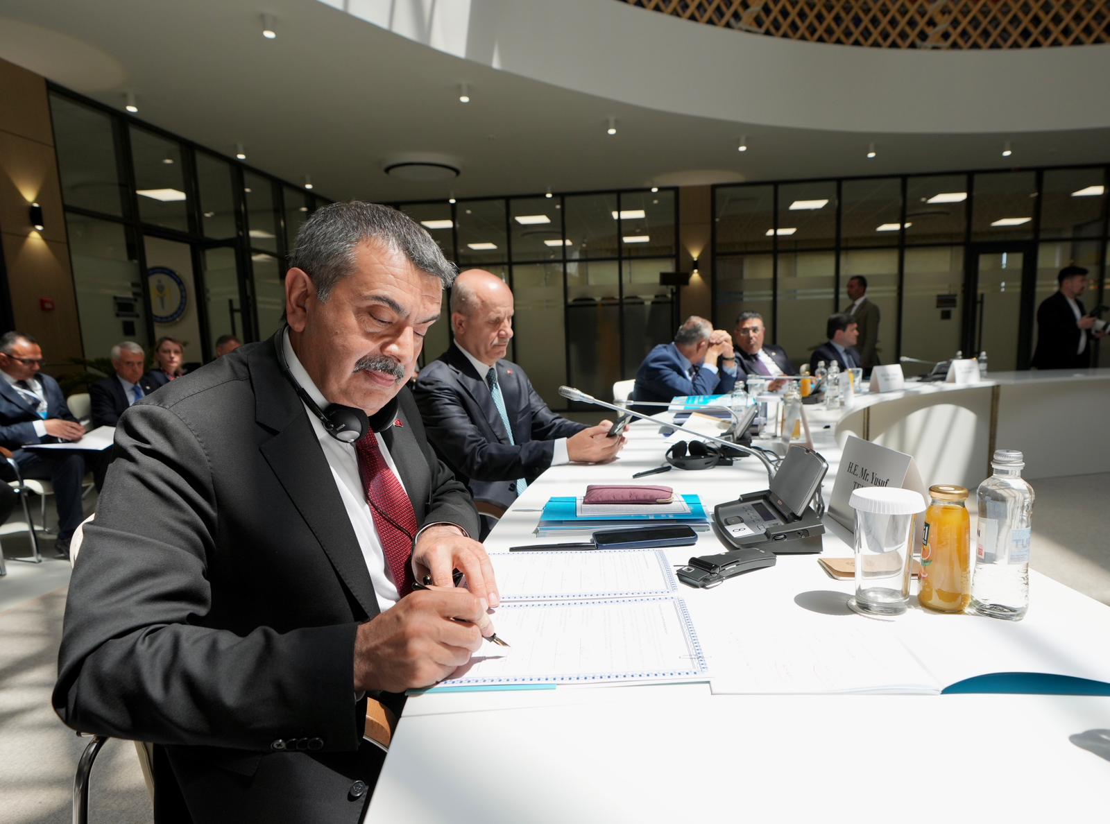 Bakan Tekin Türkistan'da Türk Akademisi 8. Bilim Konseyi Toplantısı