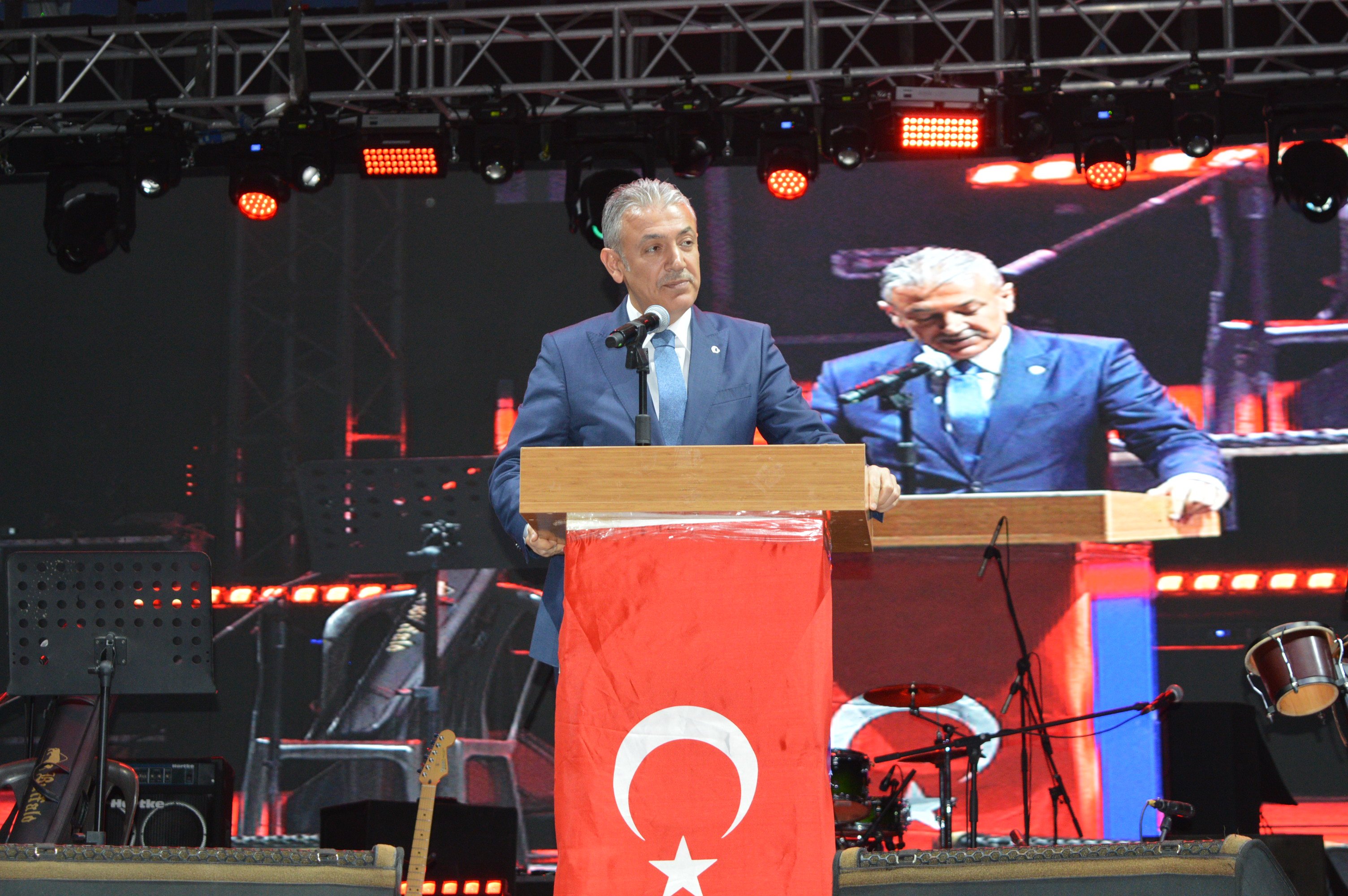 Sultan Kösen festivalde