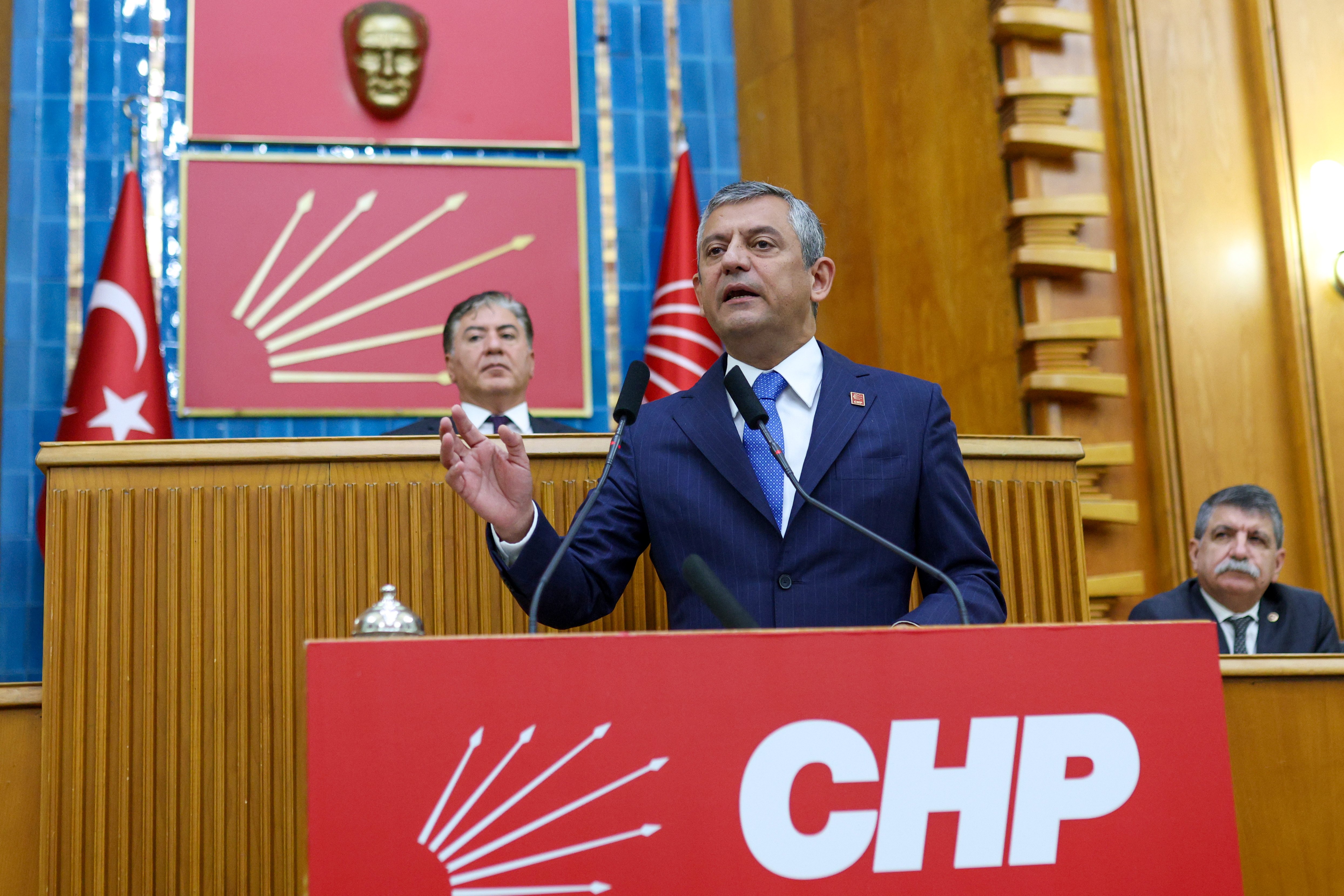 Özgür Özel TBMM grup toplantısında konuşuyor