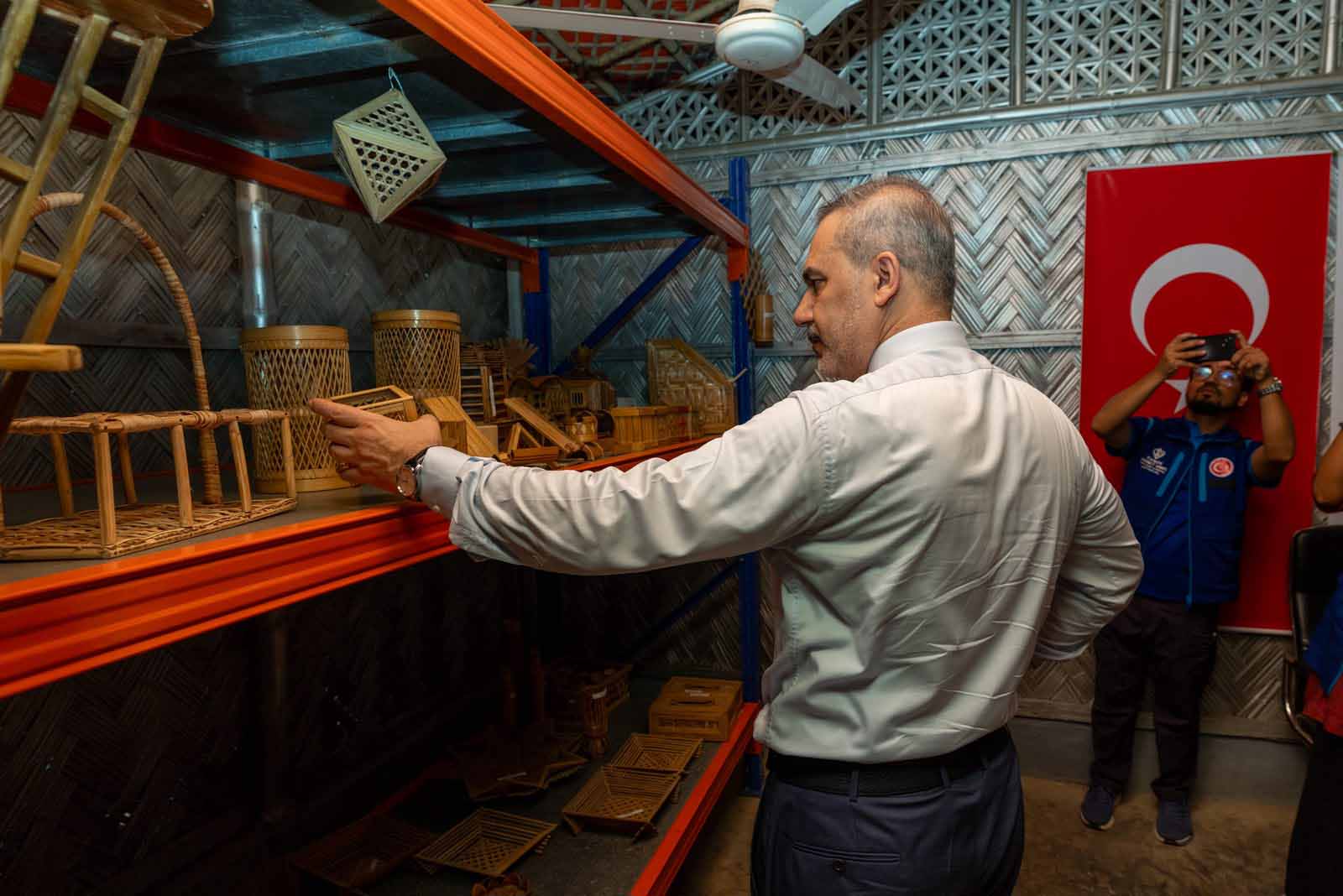 Bakan Fidan saha ziyareti