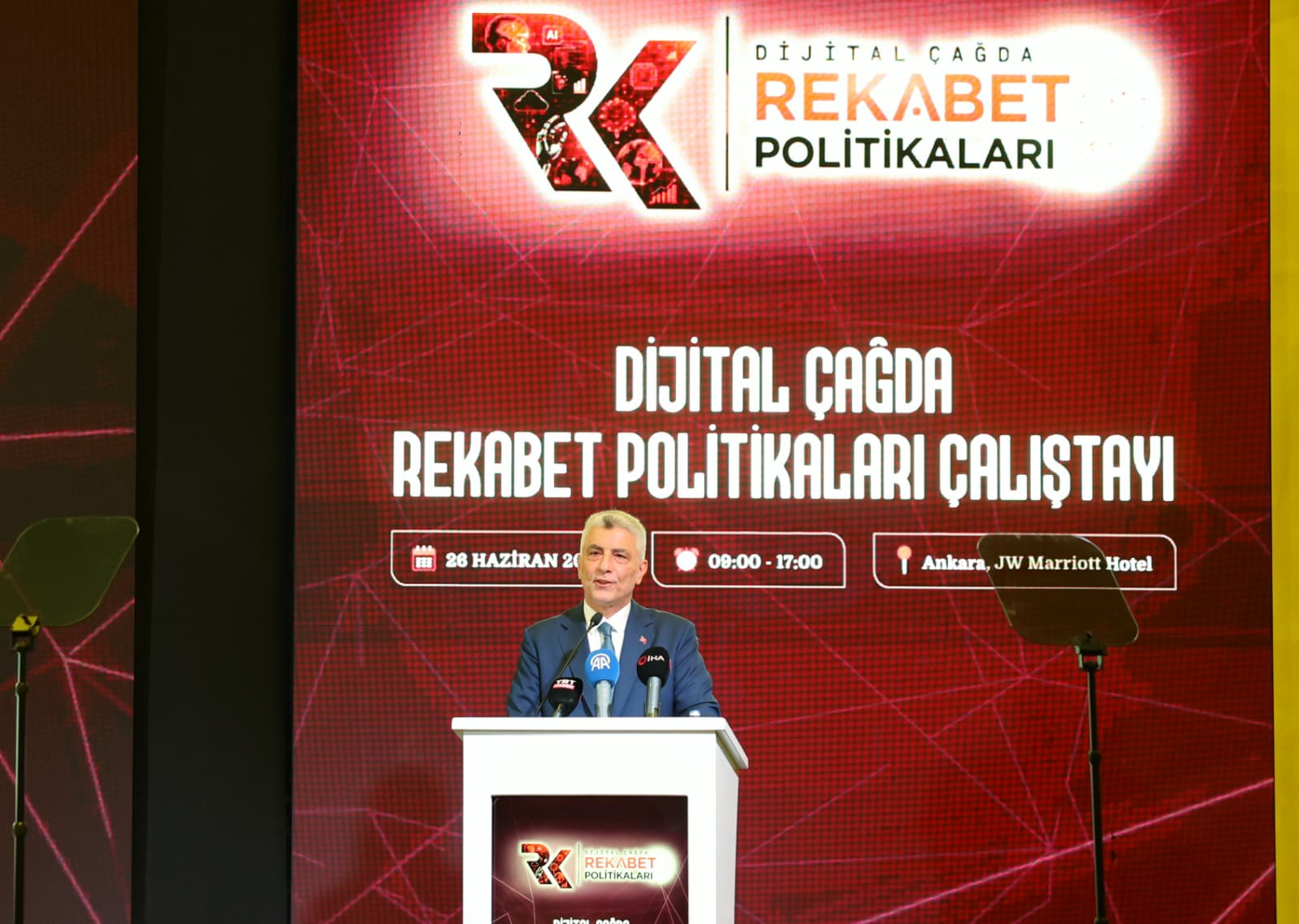 Bakan Bolat, e-ticaret ve yapay zeka verilerini paylaşıyor