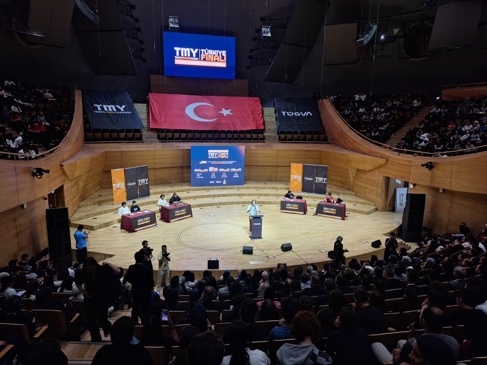 Bakan Çiftçi, Münazara Yarışması ödül töreninde