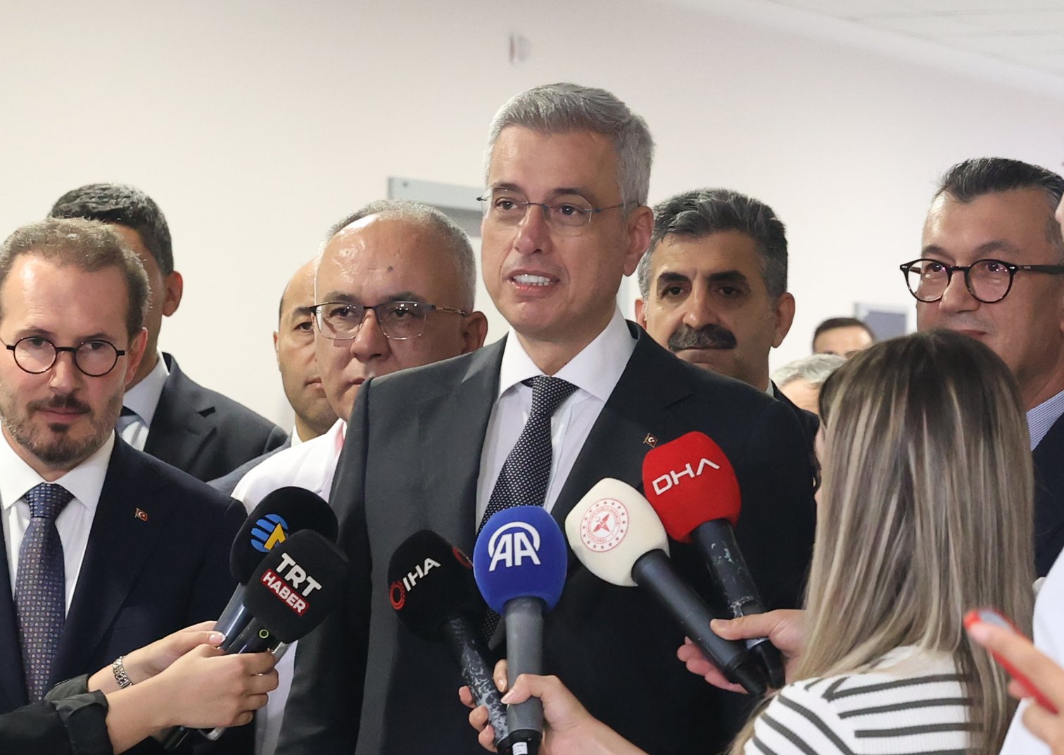 Ameliyat ekibi ve LIFELINE HLM