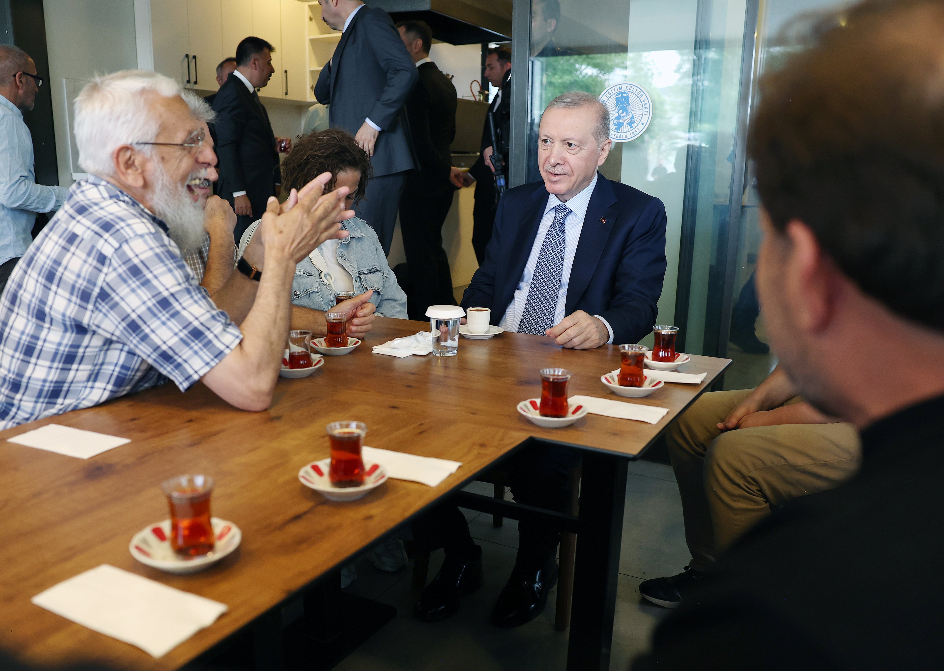 Cumhurbaşkanı Erdoğan vatandaşlarla