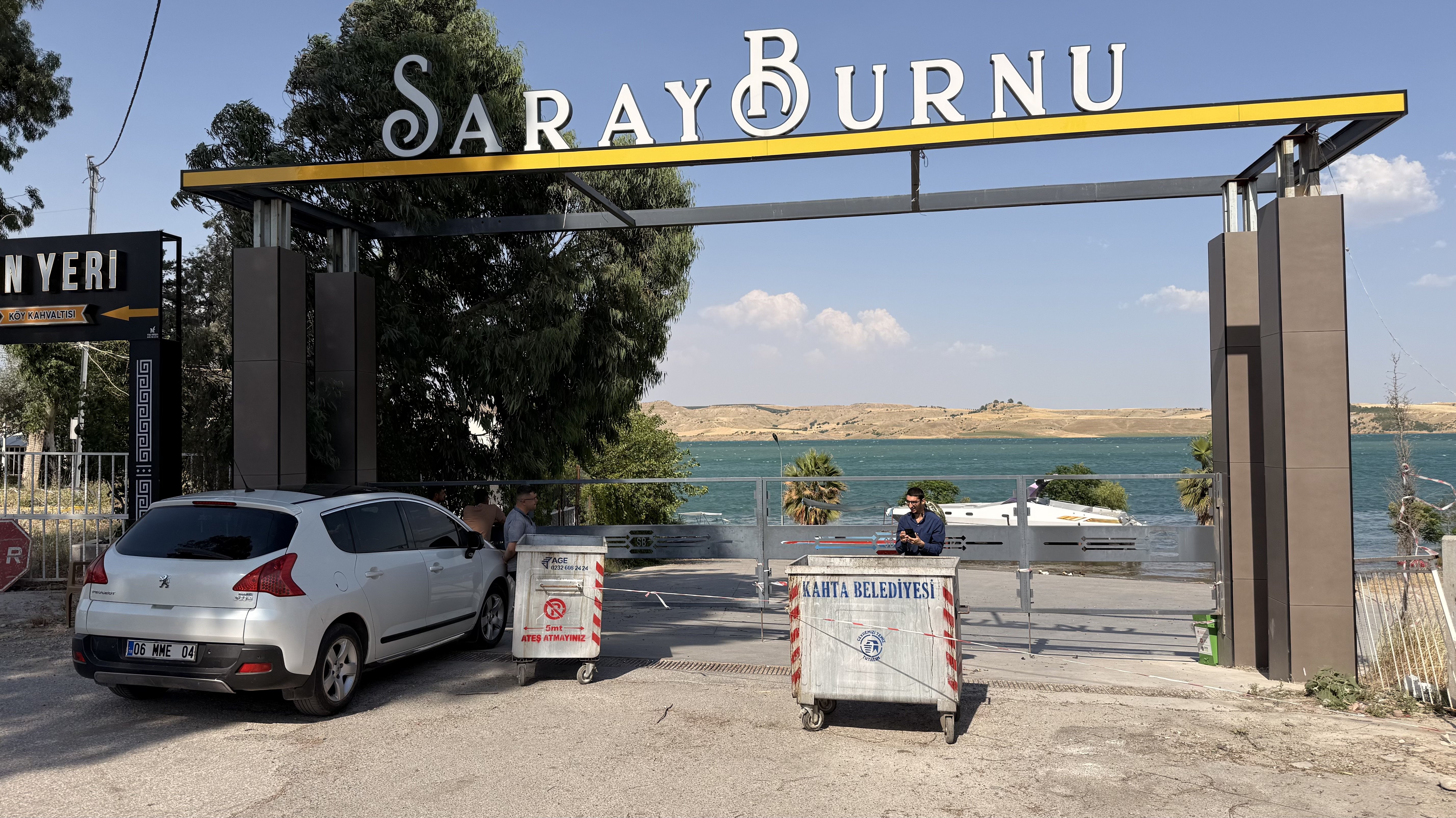 Atatürk Barajı restoran su altında