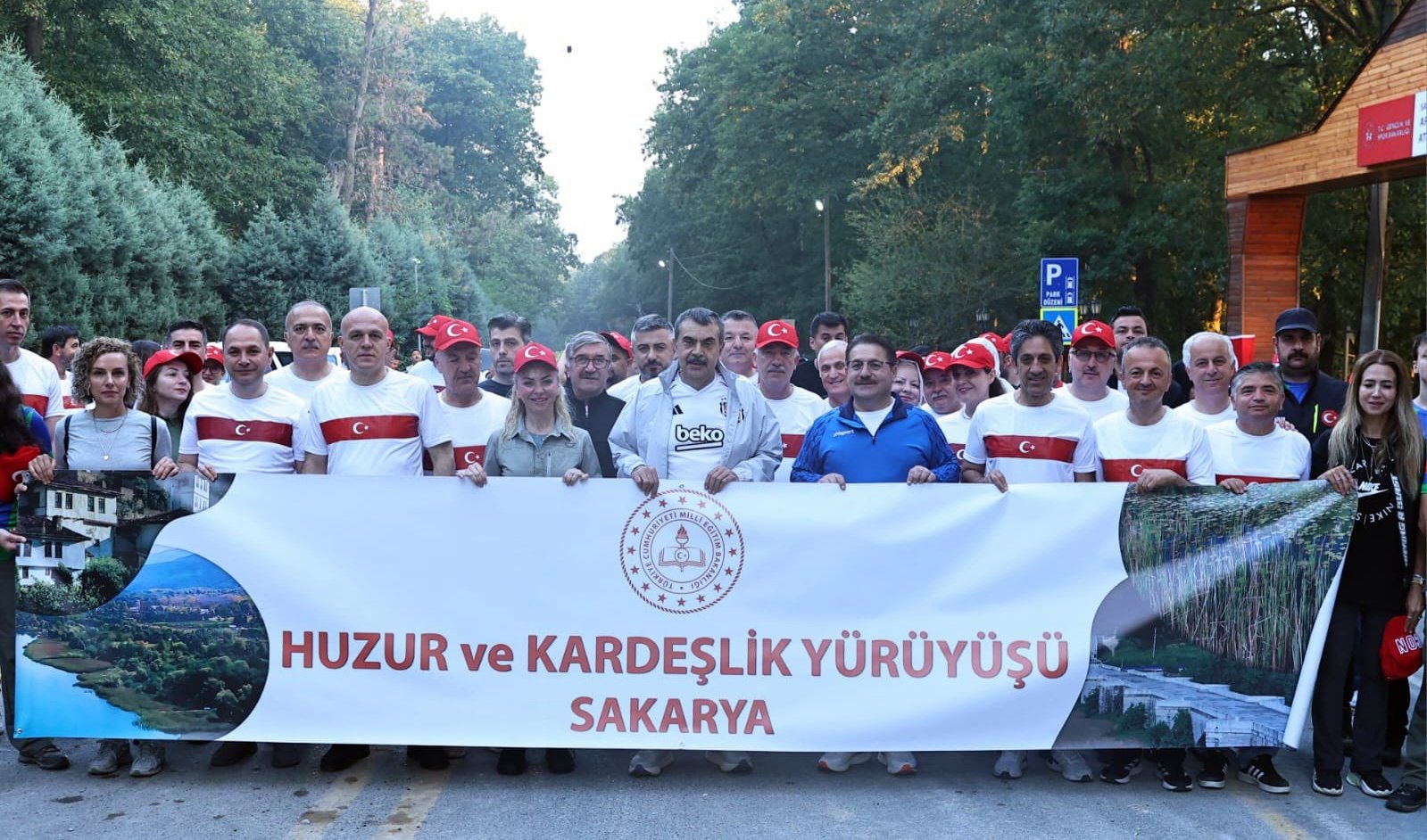 Milli Eğitim Bakanı Yusuf Tekin Sapanca ormanında