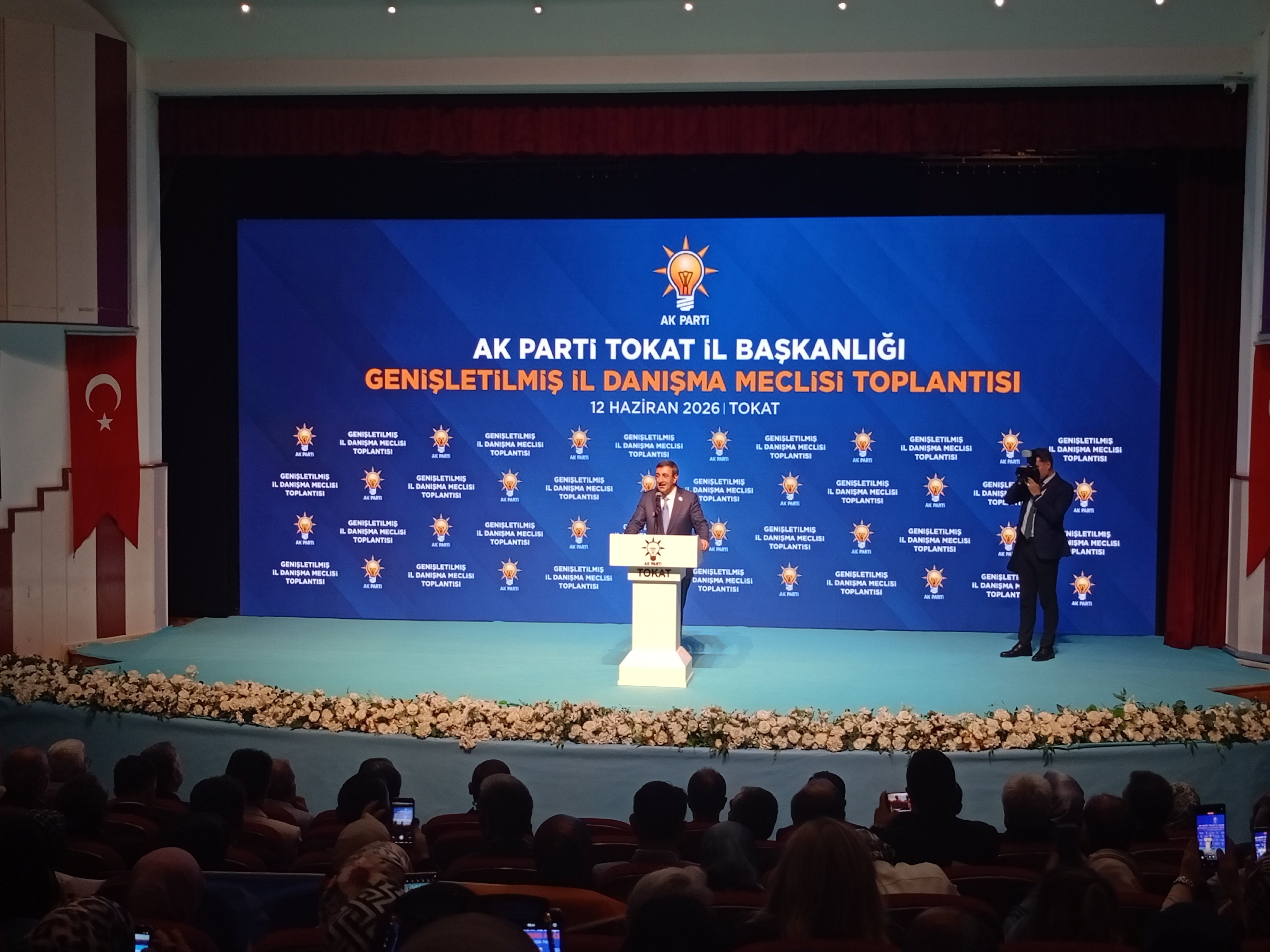 Cevdet Yılmaz ve protokol
