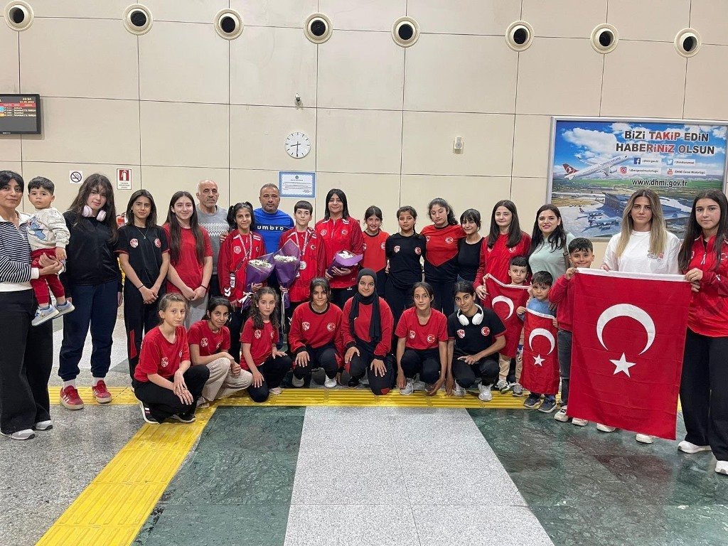 Siirtli Kadın Milli Güreşçiler Avrupa Şampiyonası Madalya Töreni