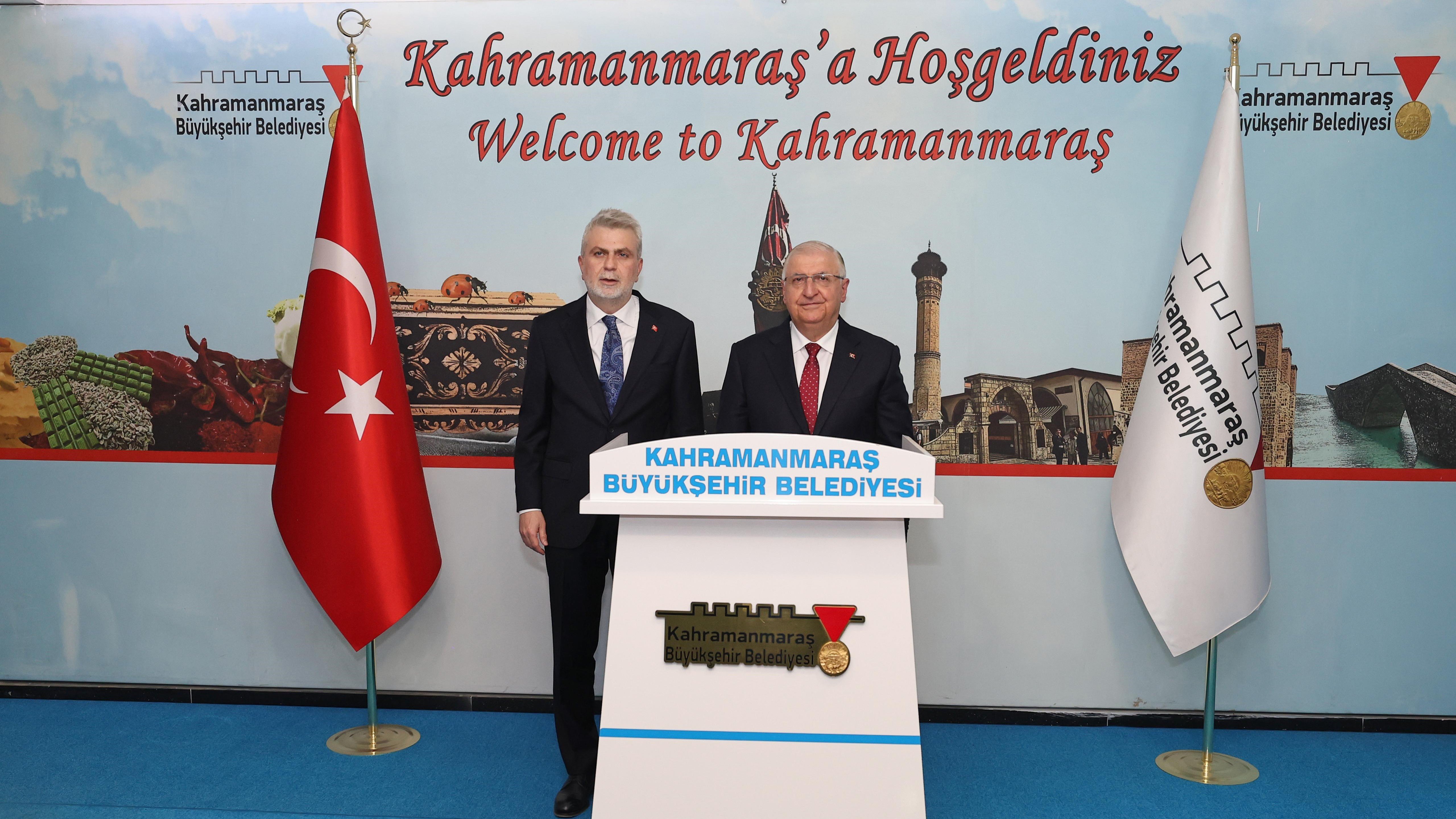 Bakan Güler ve heyet toplantı masasında