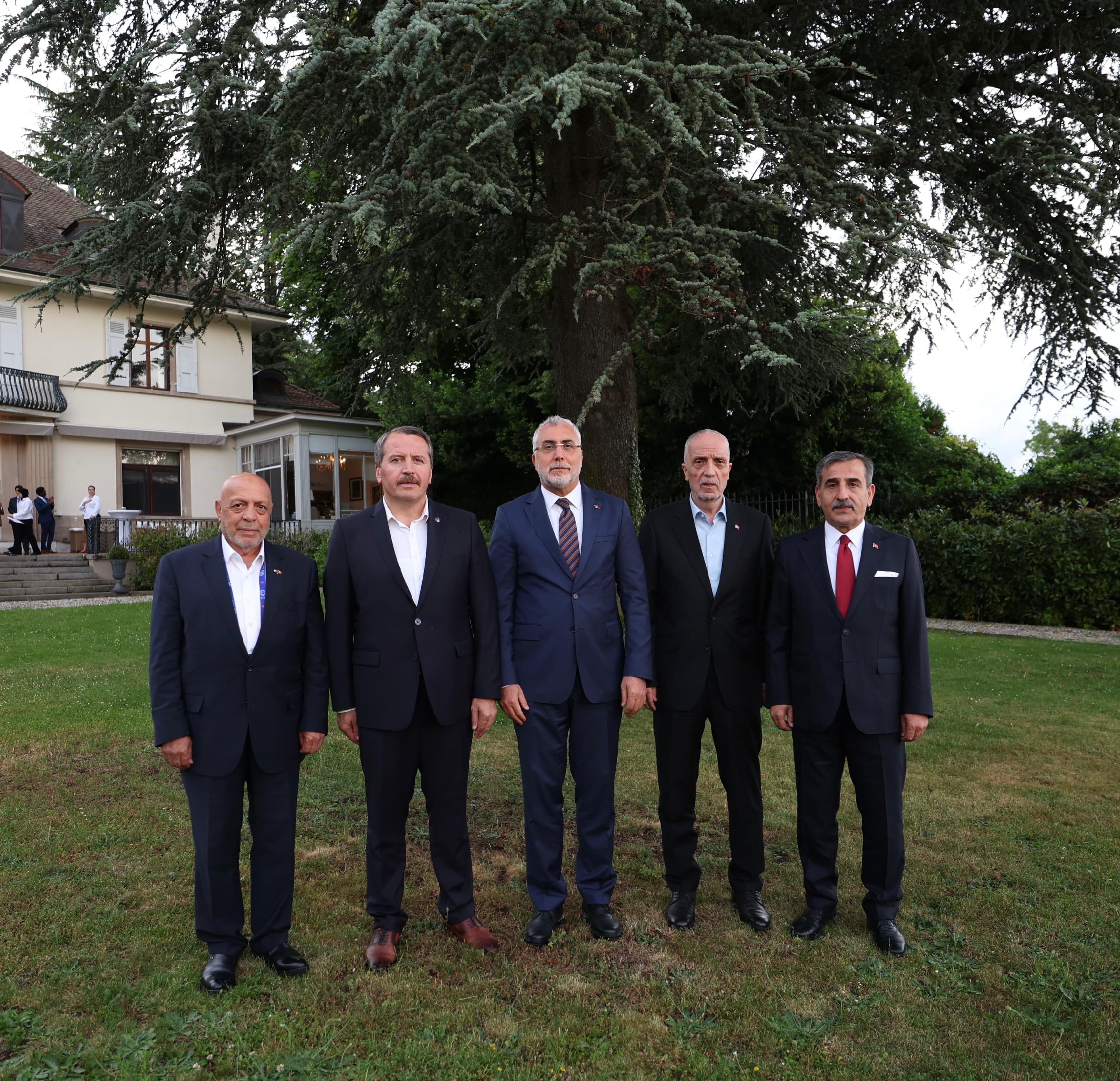Bakan Işıkhan ve Büyükelçi Burak Akçapar