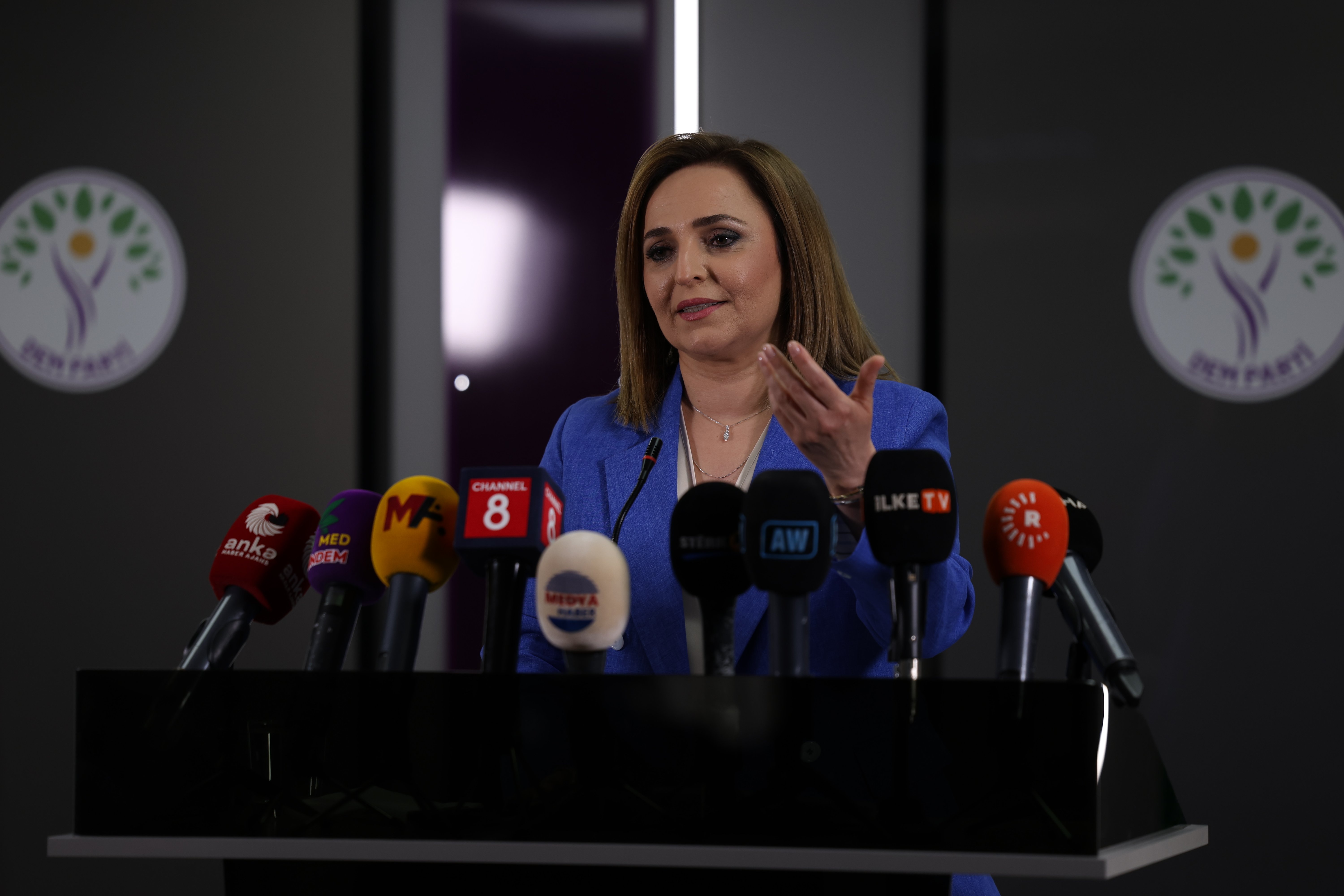 DEM Parti Sözcüsü Ayşegül Doğan