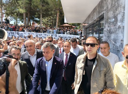 Özgür Özel