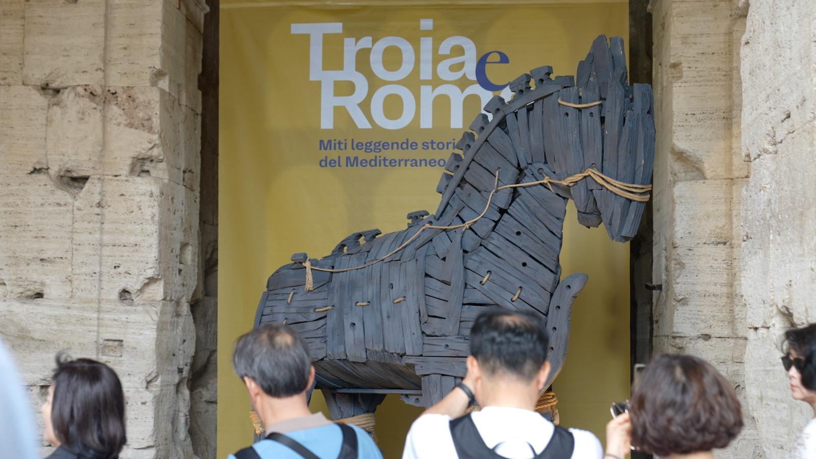 Kültür ve Turizm Bakanı Mehmet Nuri Ersoy, Roma Kolezyum