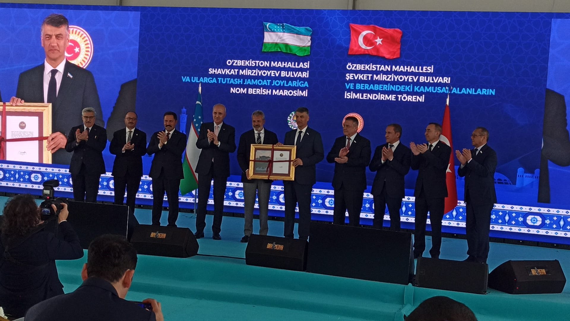 Numan Kurtulmuş ve Nuriddin İsmailov Özbekistan Mahallesi