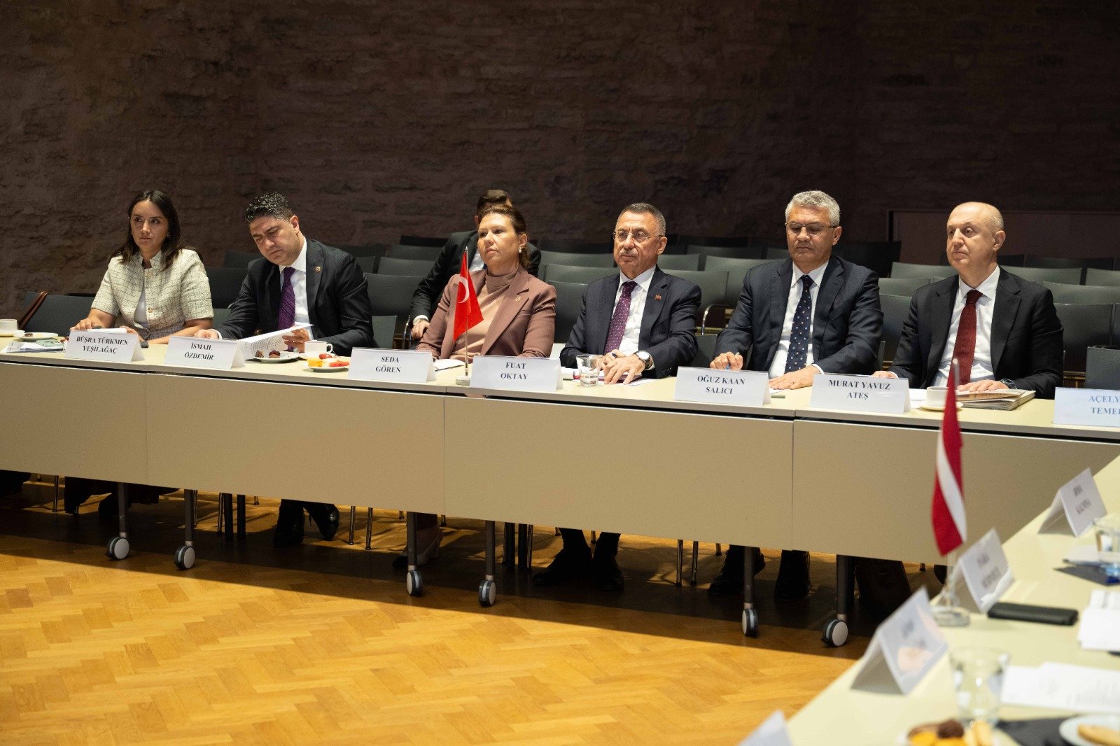 Fuat Oktay, Estonya Meclis Başkanı