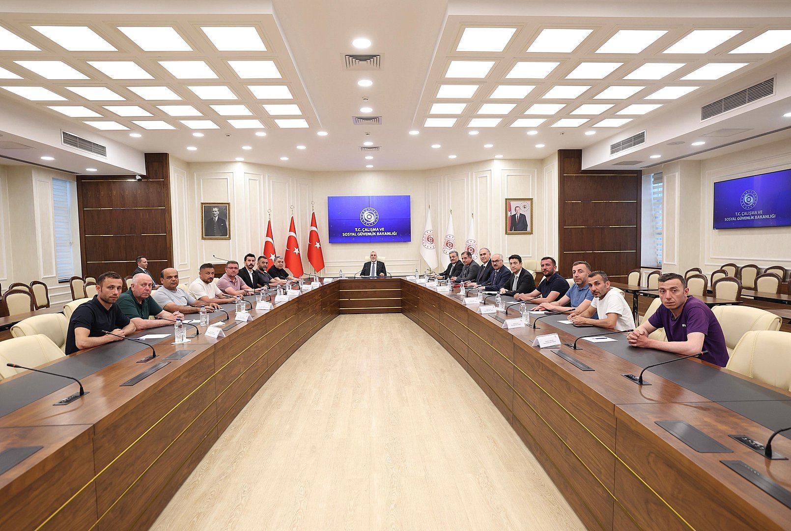 Bakan Işıkhan, Doruk Madencilik maden işçileri