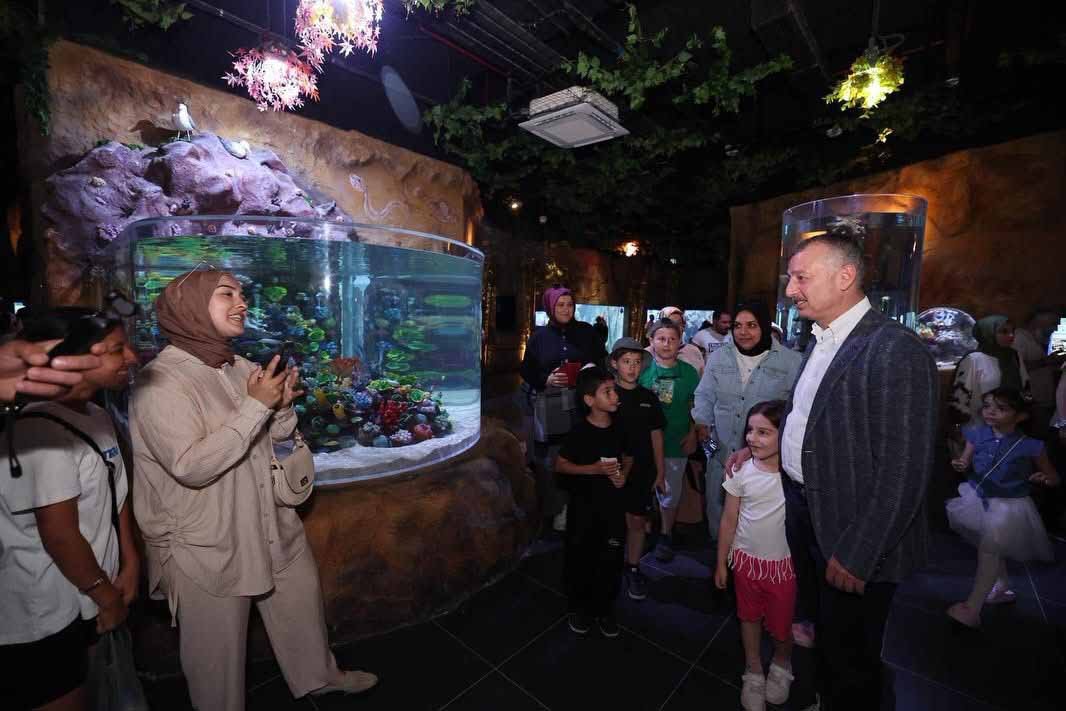 Kocaeli Körfez Aqua Kıtalar Akvaryumu ziyaretçi