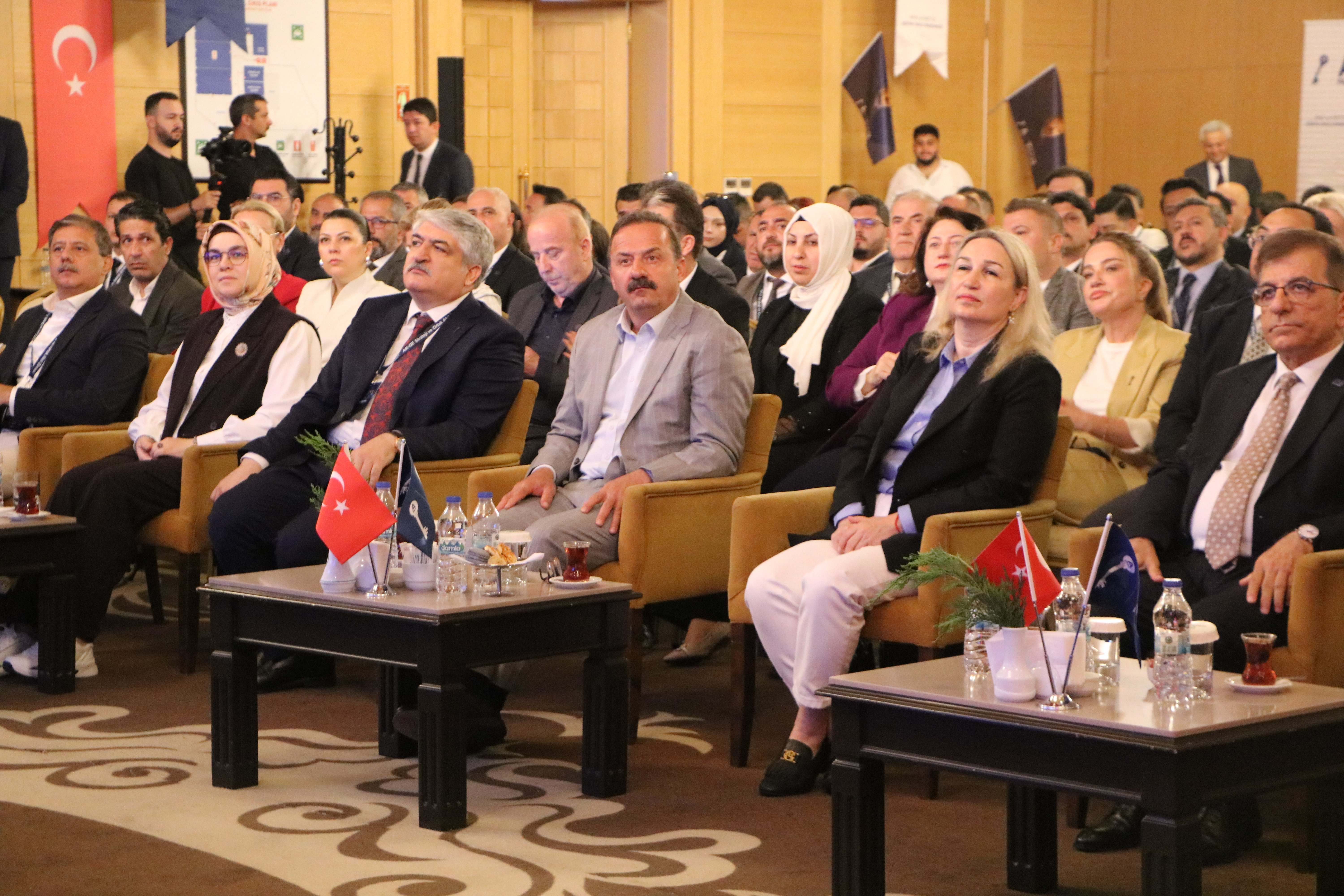 Yavuz Ağıralioğlu