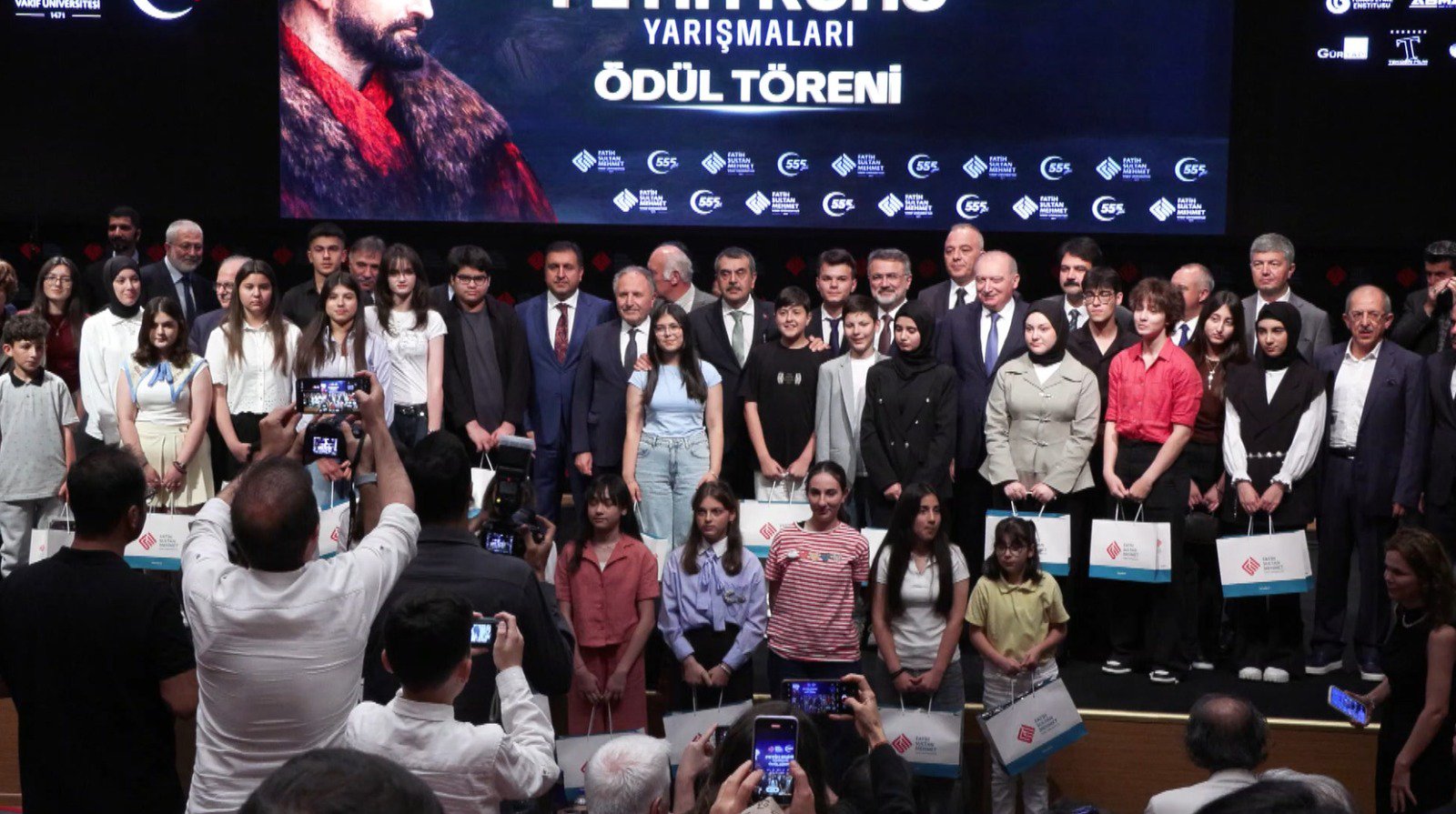 Milli Eğitim Bakanı Yusuf Tekin, Fetih Ruhu Yarışmaları Ödül Töreni’nde konuşuyor.