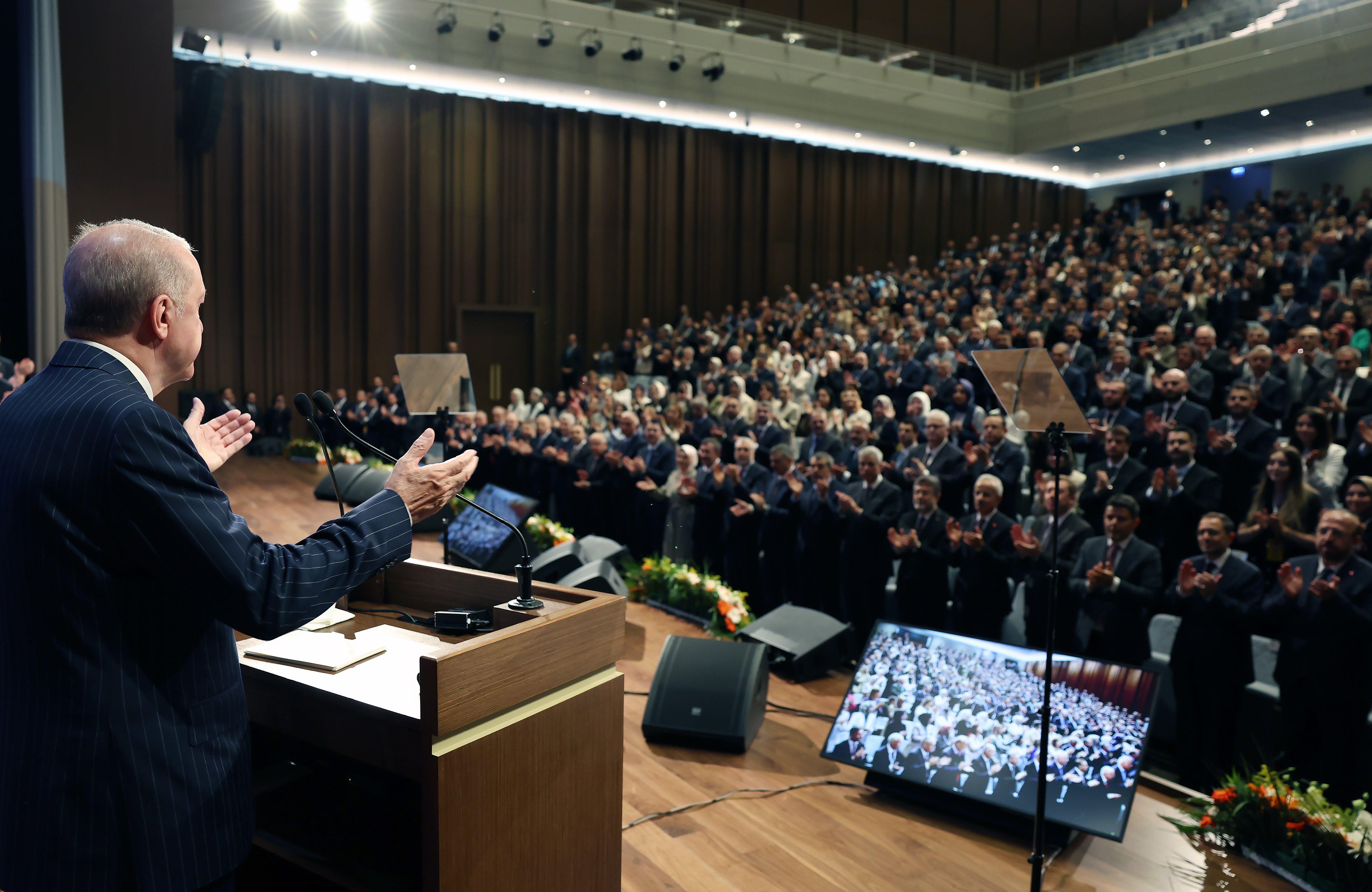 Cumhurbaşkanı Erdoğan AK Parti toplantısında