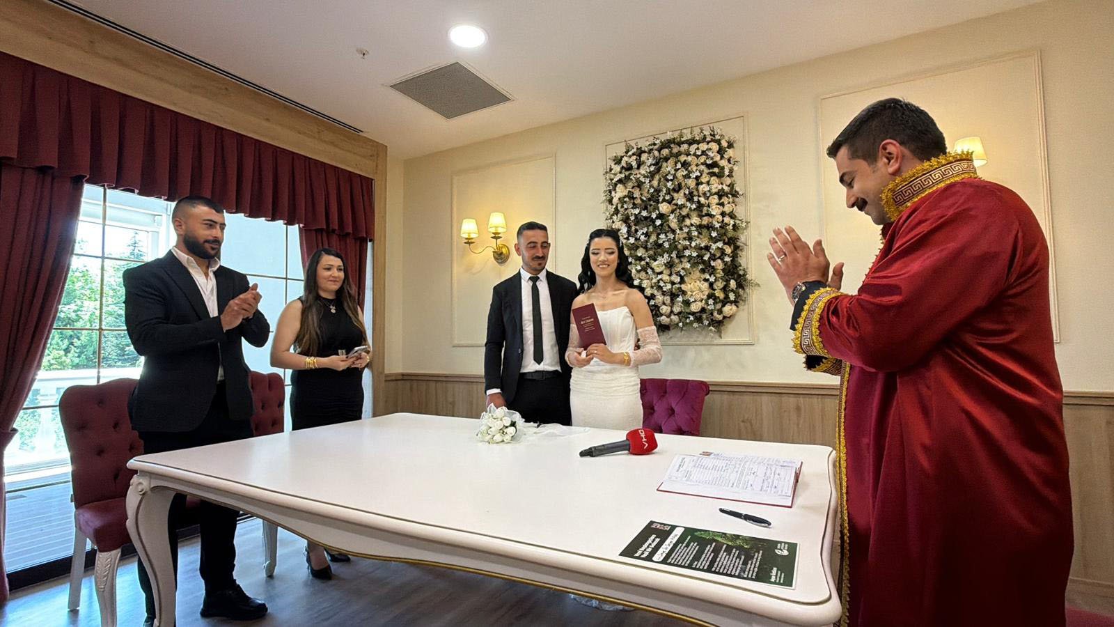 Nikah memuru Seyit İbrahim Erenler